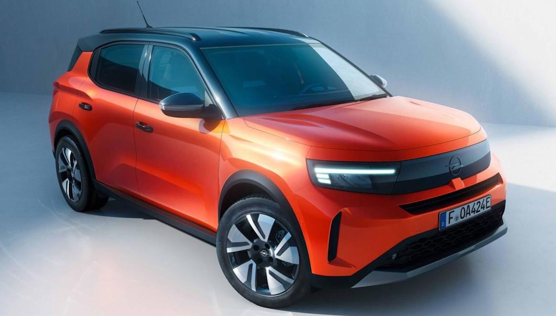 Opel Frontera 2024, primeras fotos y datos del nuevo SUV que ataca a Peugeot 2008 y Dacia Duster