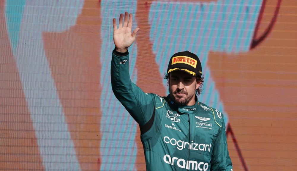 Alonso, al 99 por ciento no pensé en retirada, Aston Martin era primera opción y así fue