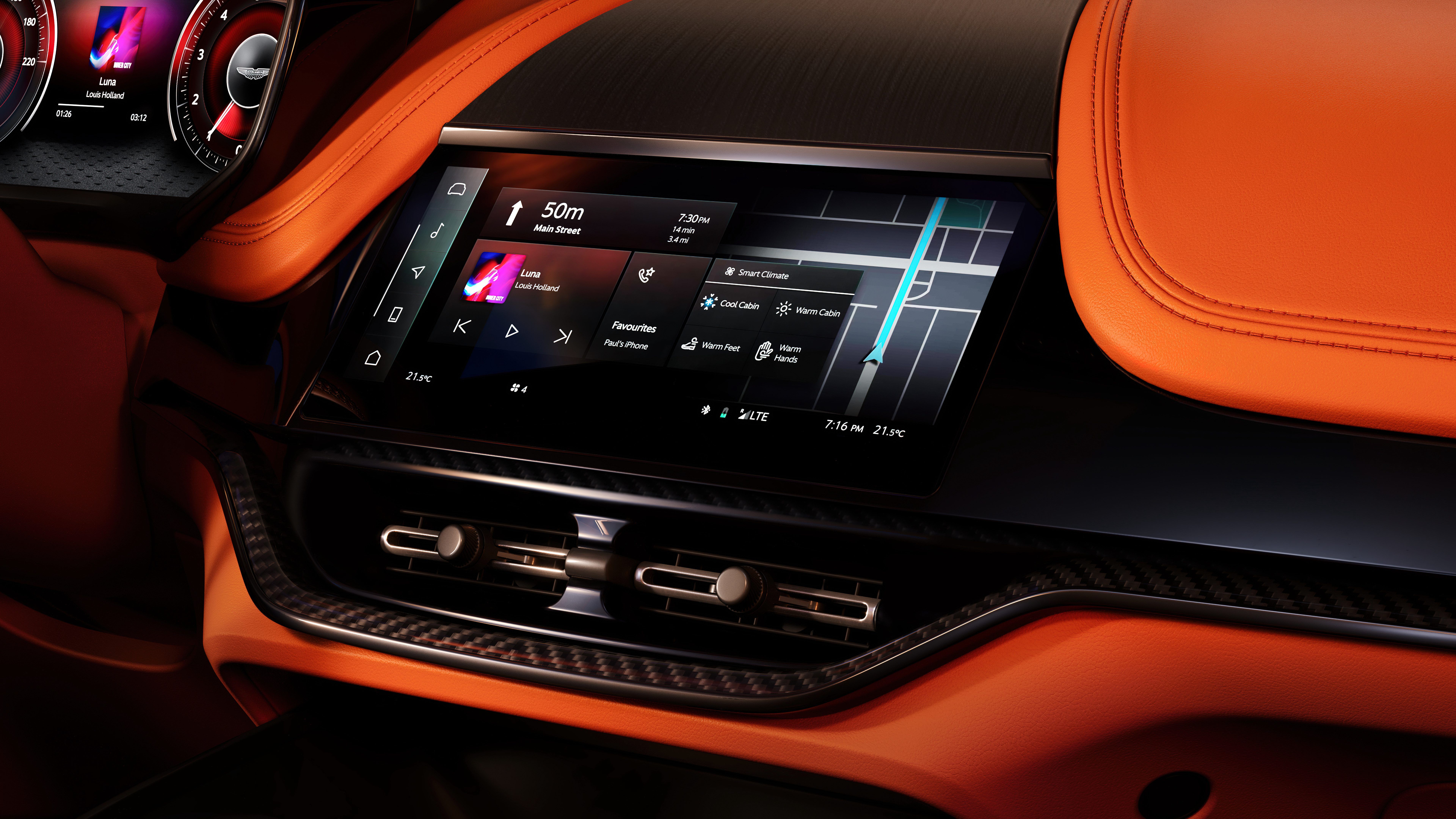 Aston Martin DBX707
