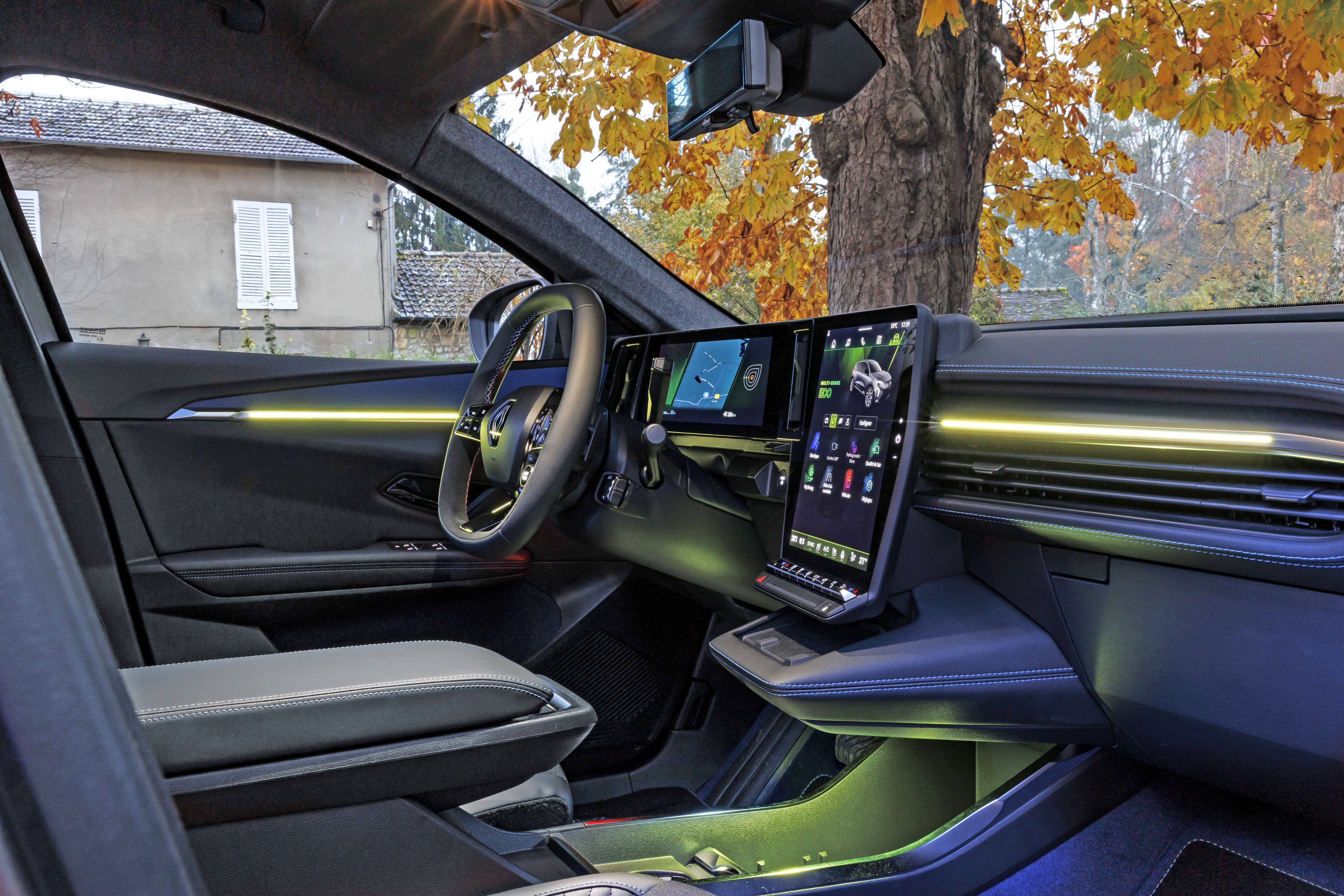 Renault Scenic E-Tech 2024