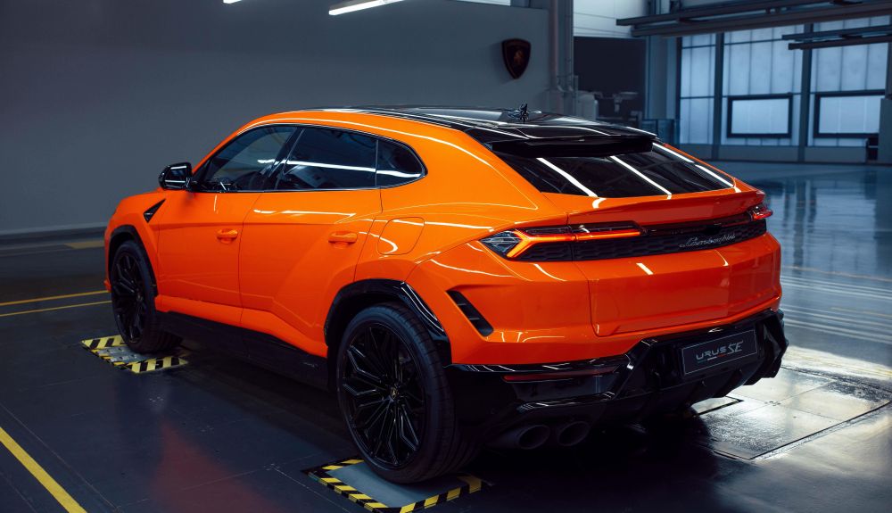 Lamborghini Urus SE 2024