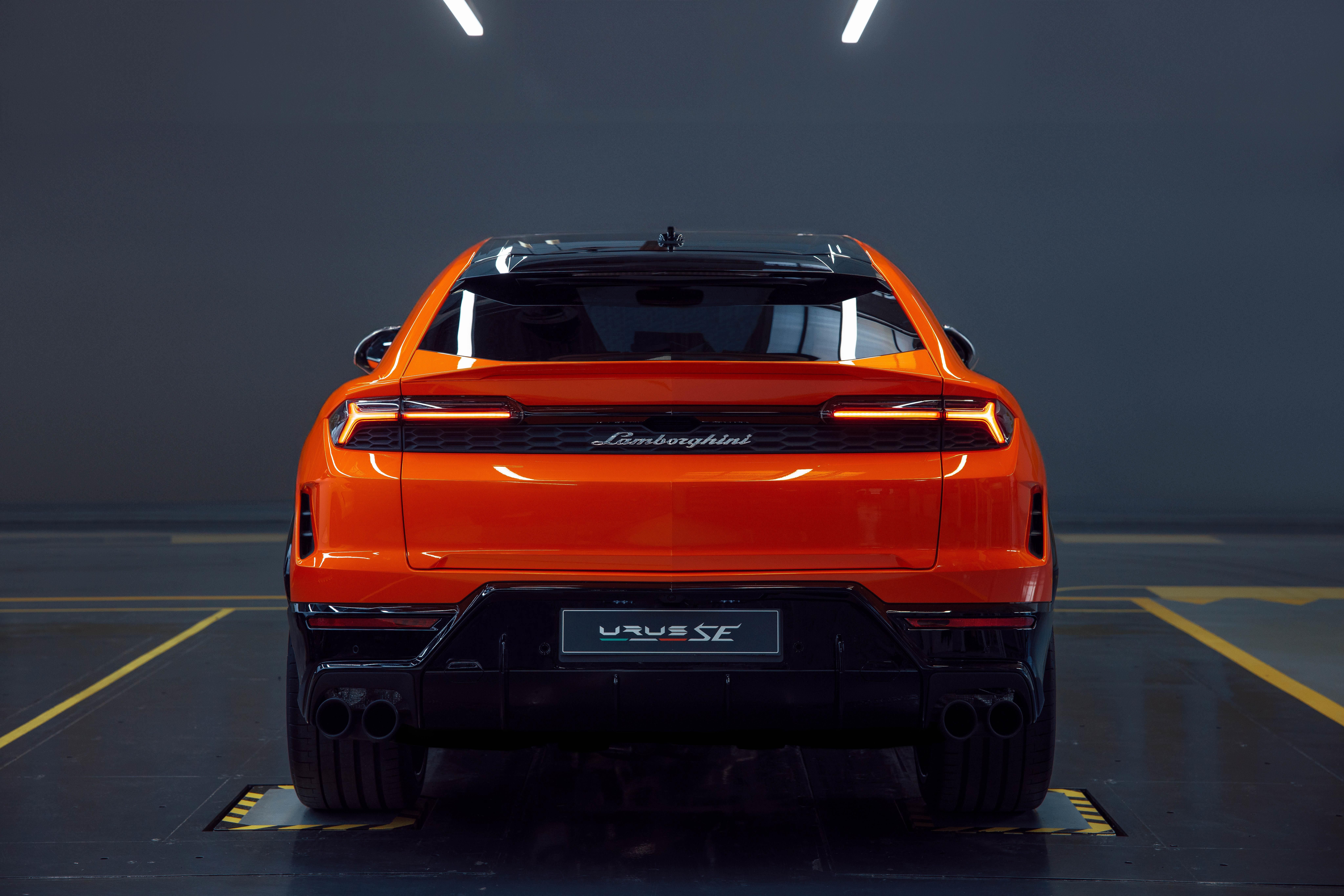 Lamborghini Urus SE 2024