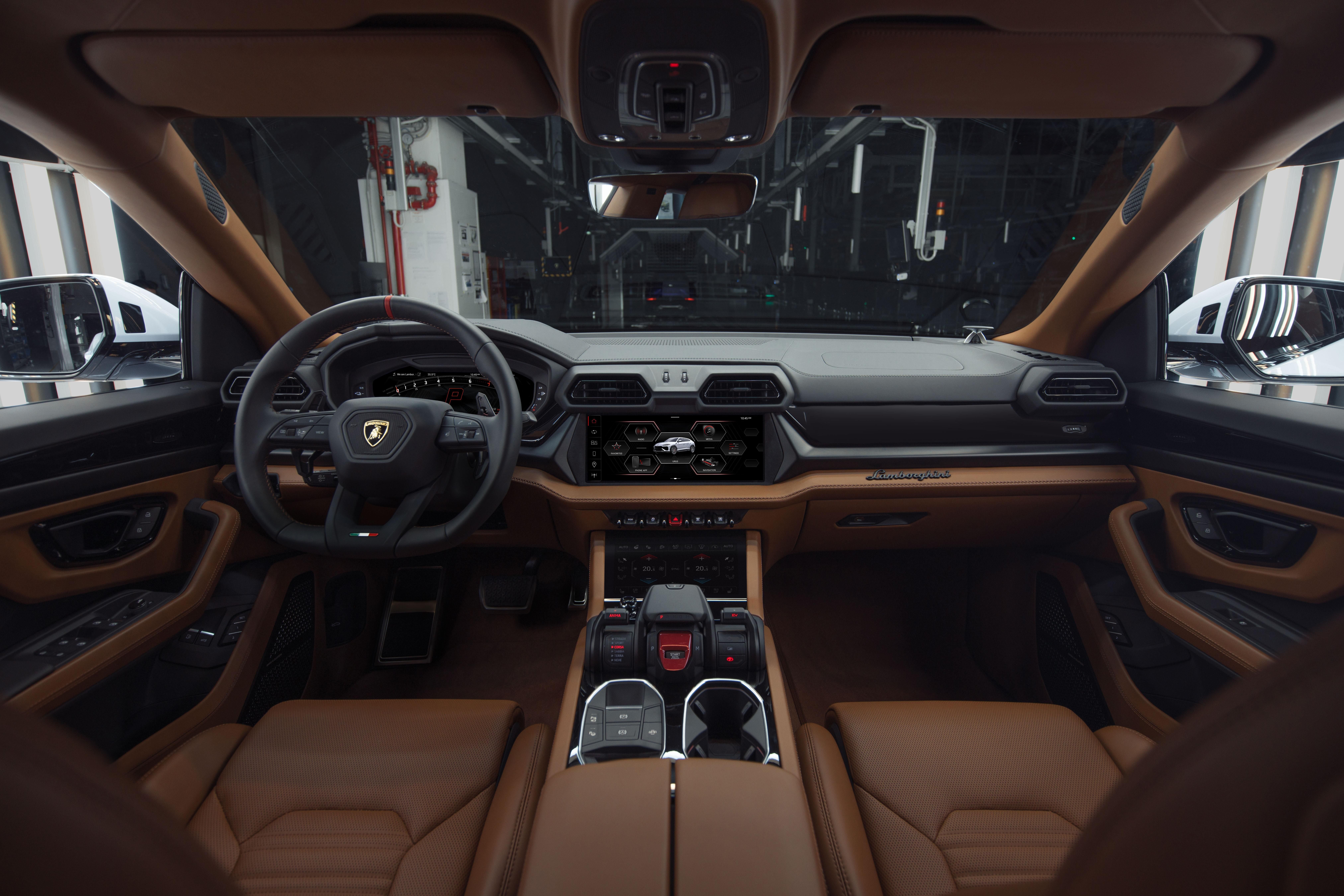 Lamborghini Urus SE 2024