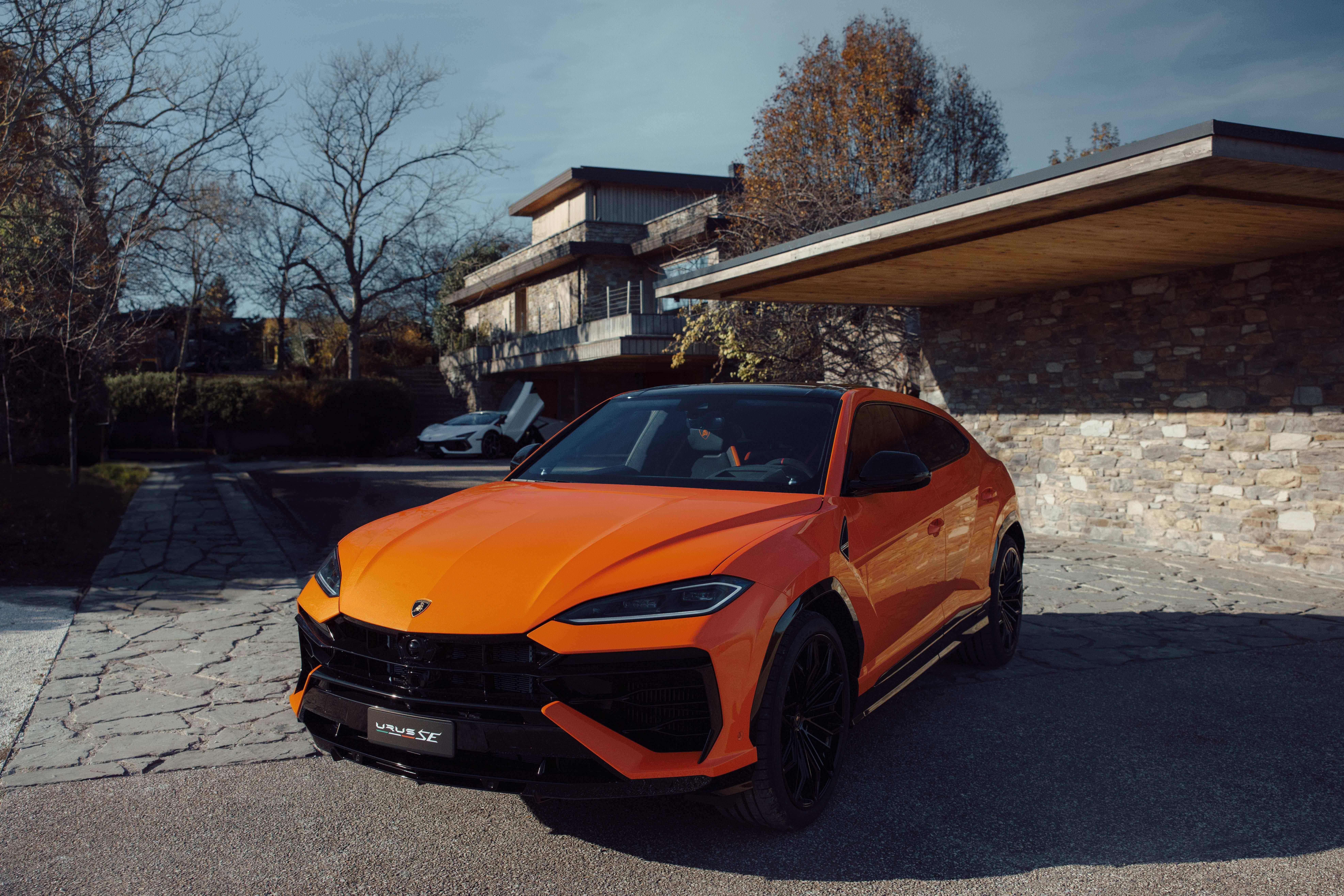 Lamborghini Urus SE 2024