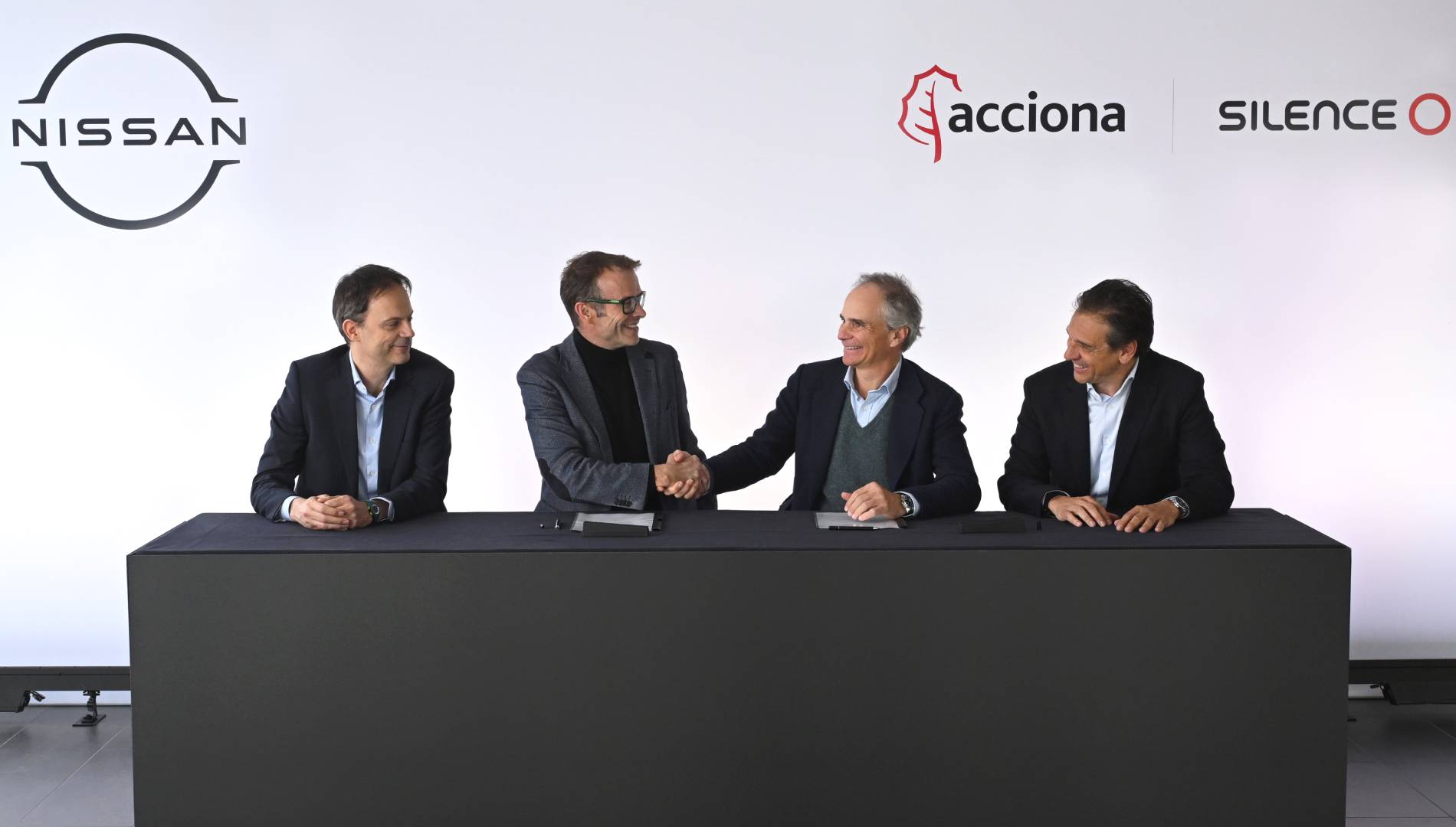 La empresa española Silence llega a un acuerdo con Nissan para distribuir sus vehículos en Europa