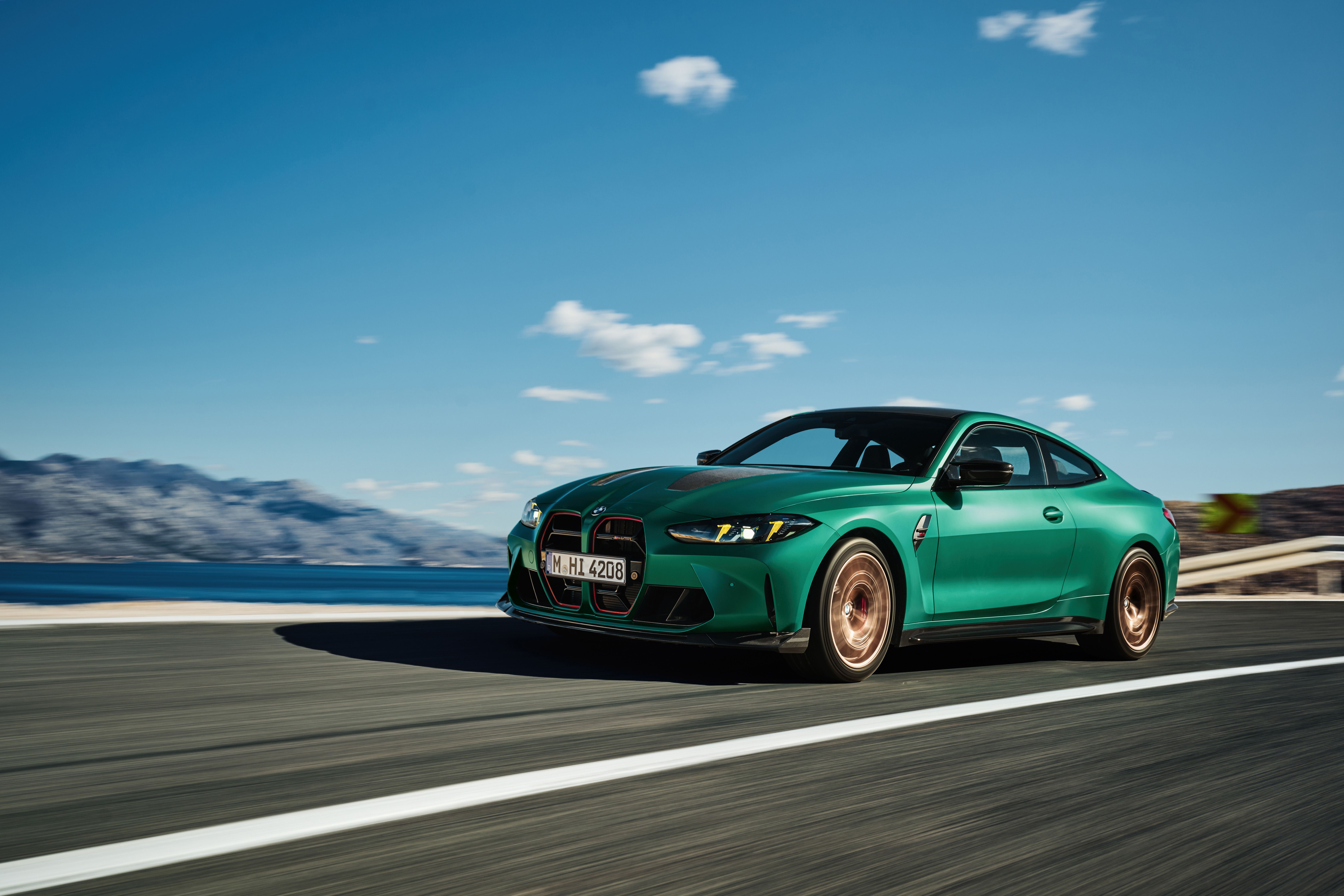 BMW M4 CS