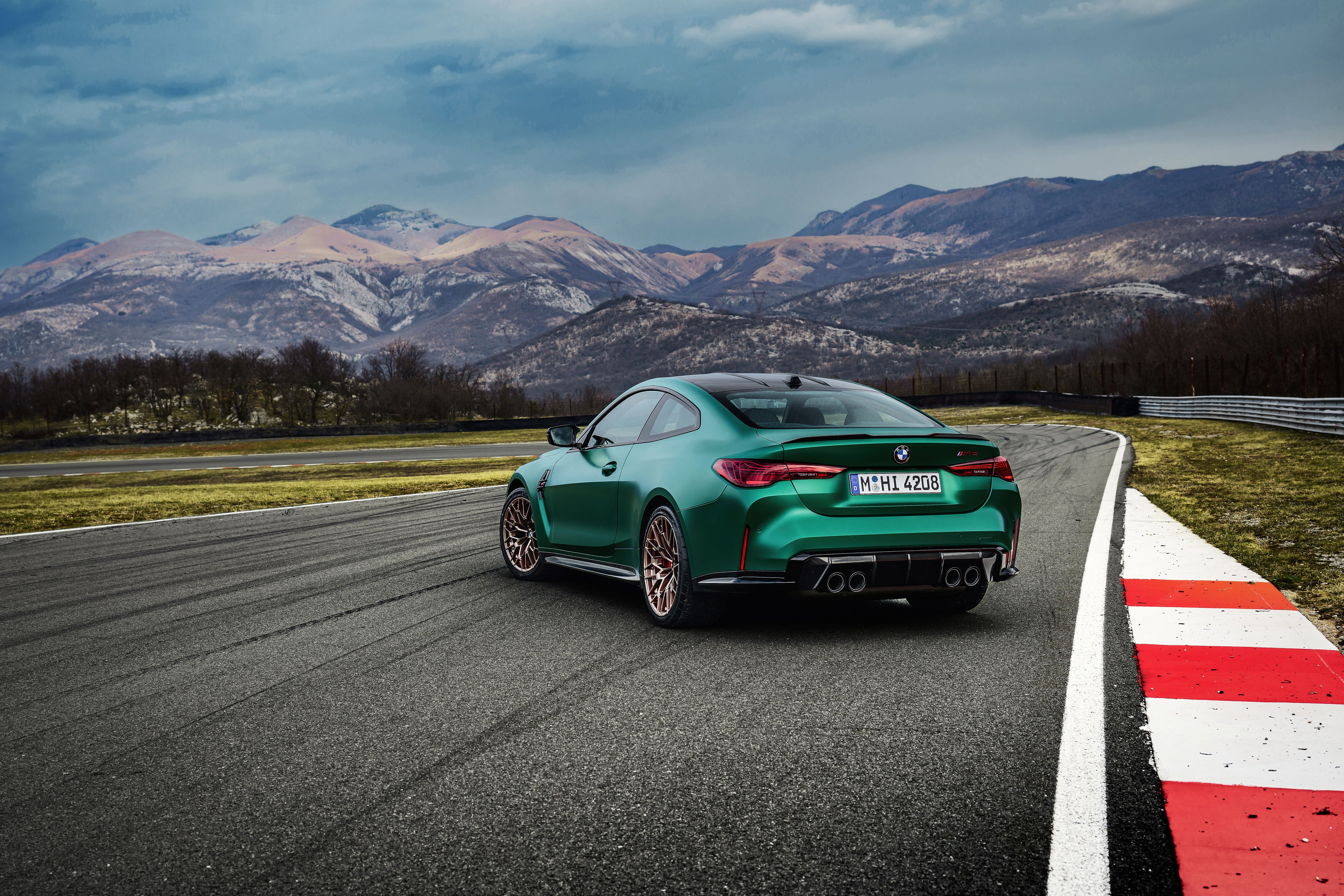 BMW M4 CS