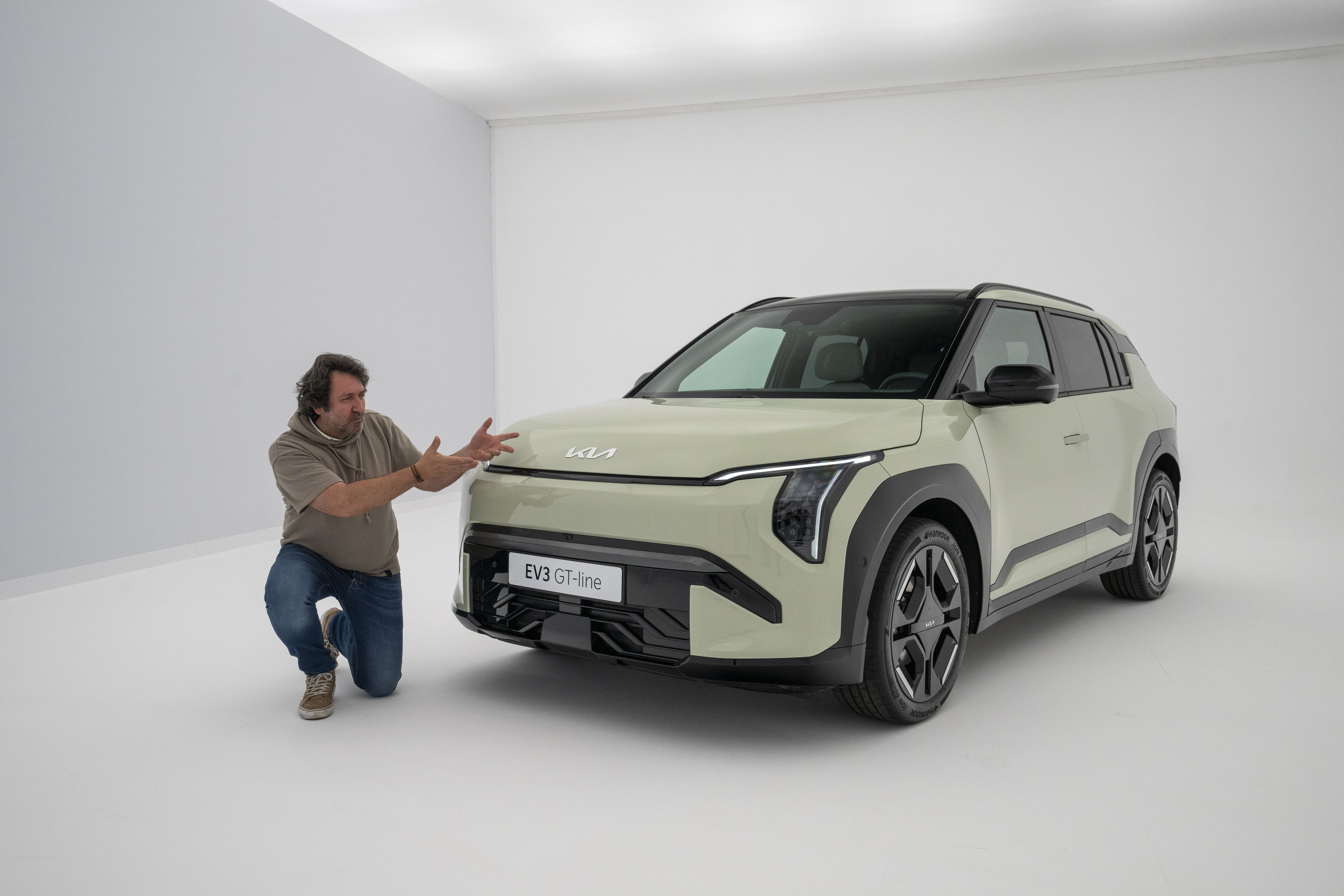 Así es el Kia EV3, el nuevo SUV compacto que podría ser tu próximo coche familiar