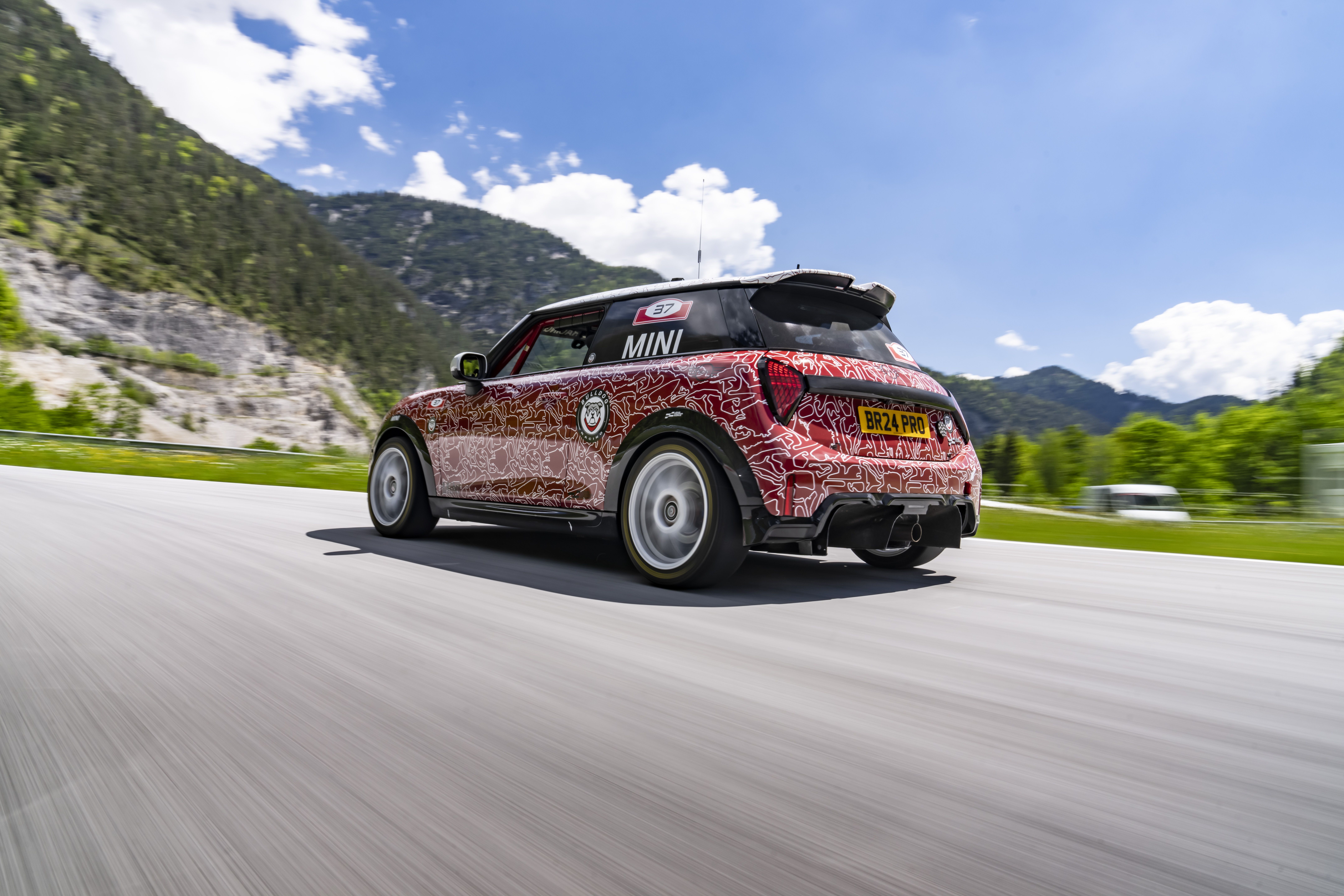 Mini John Cooper Works 2024