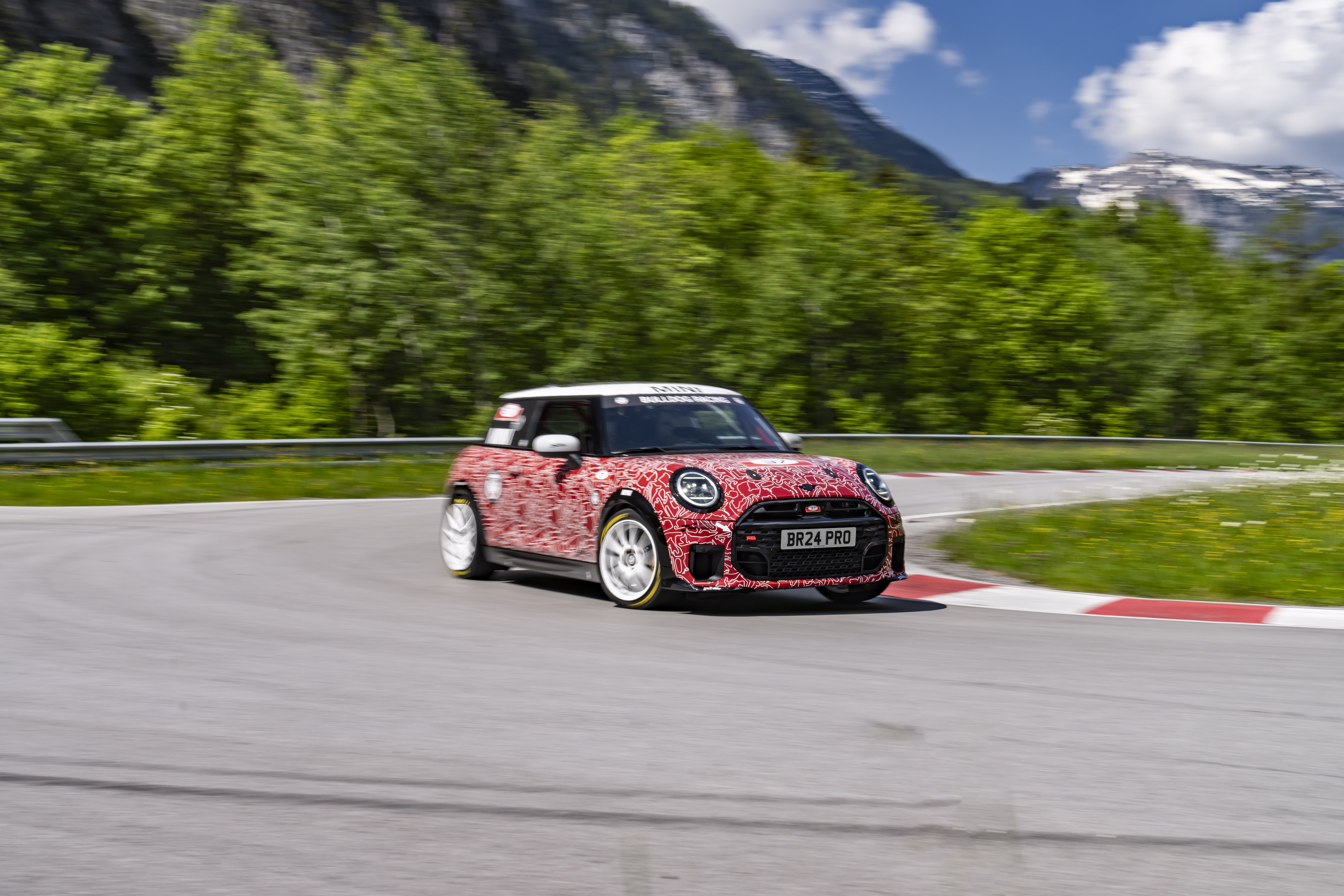 Mini John Cooper Works 2024