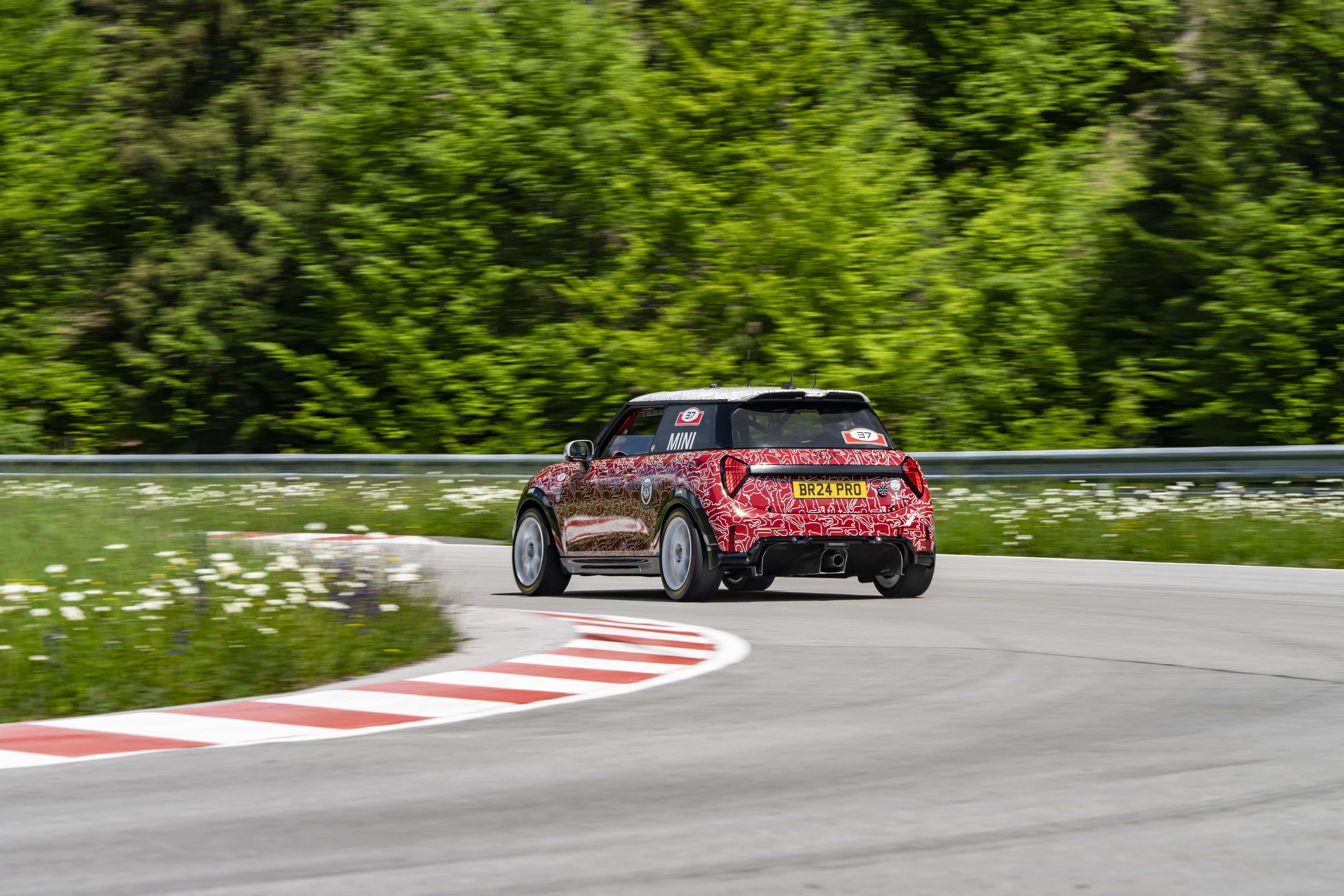 Mini John Cooper Works 2024