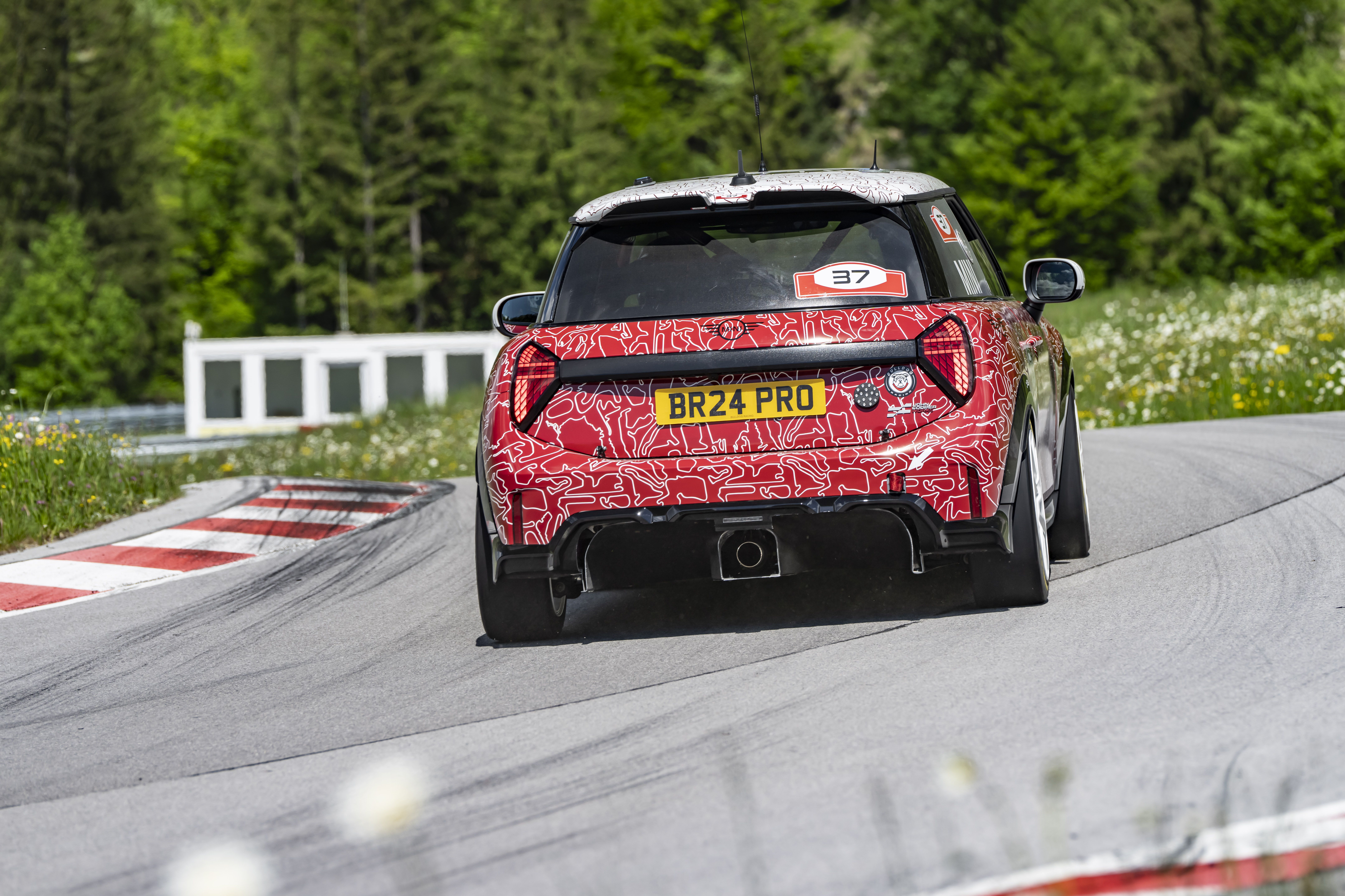 Mini John Cooper Works 2024