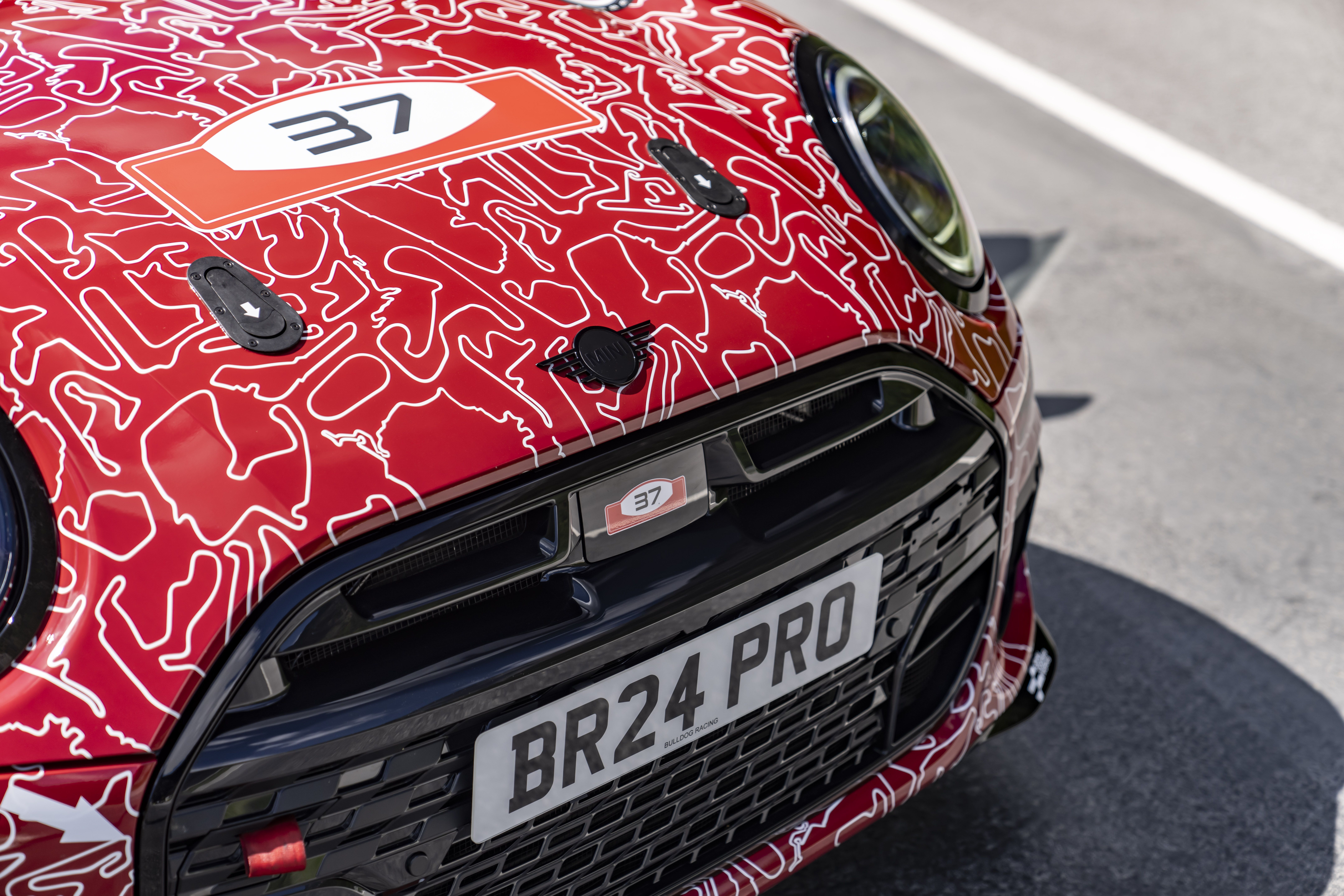 Mini John Cooper Works 2024