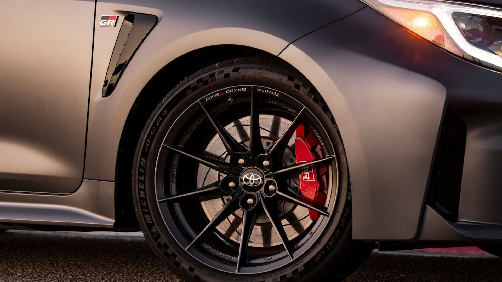 Si te gustan los SUV deportivos, Toyota podría lanzar un nuevo GR Sport… sobre el C HR