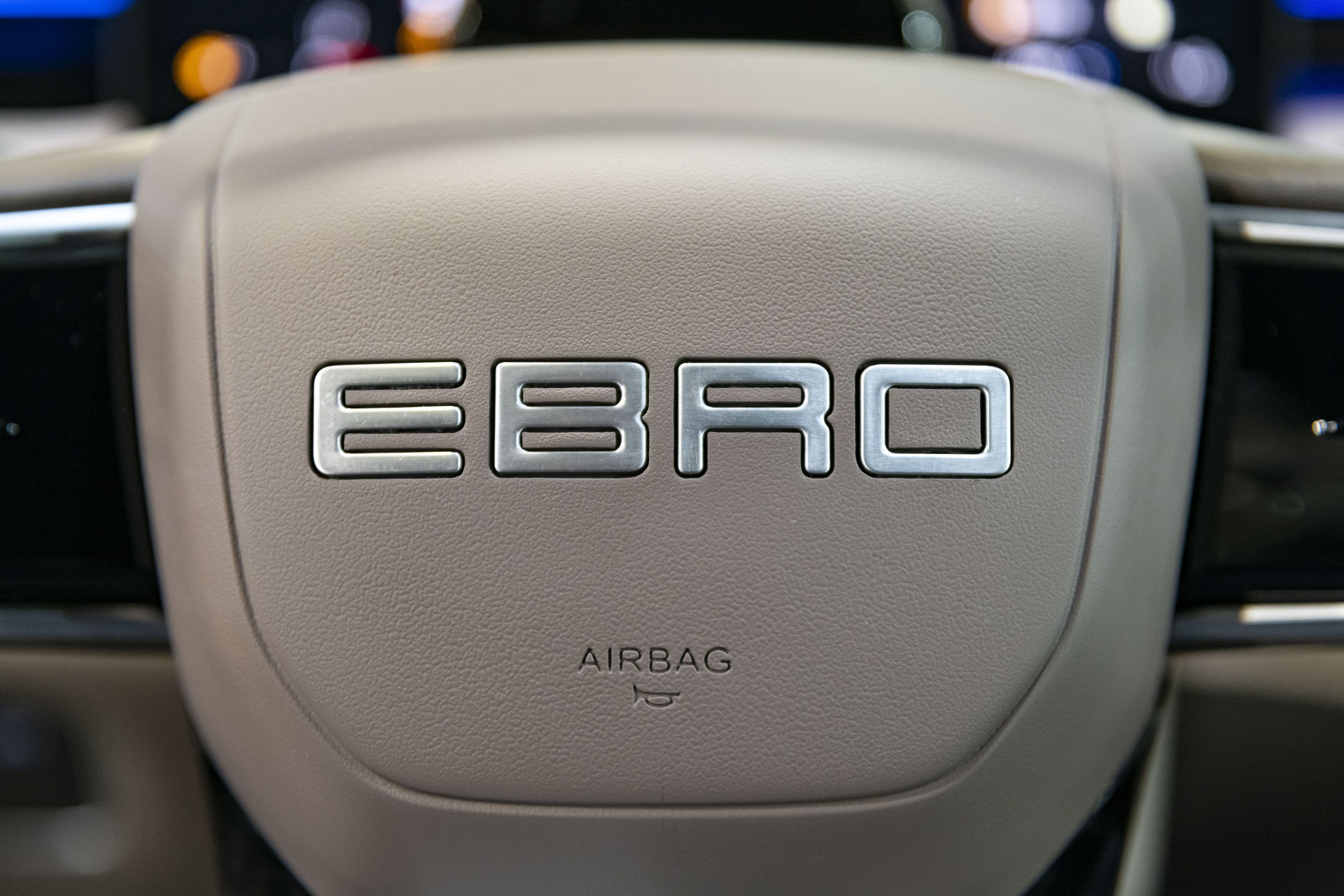 Ebro S800