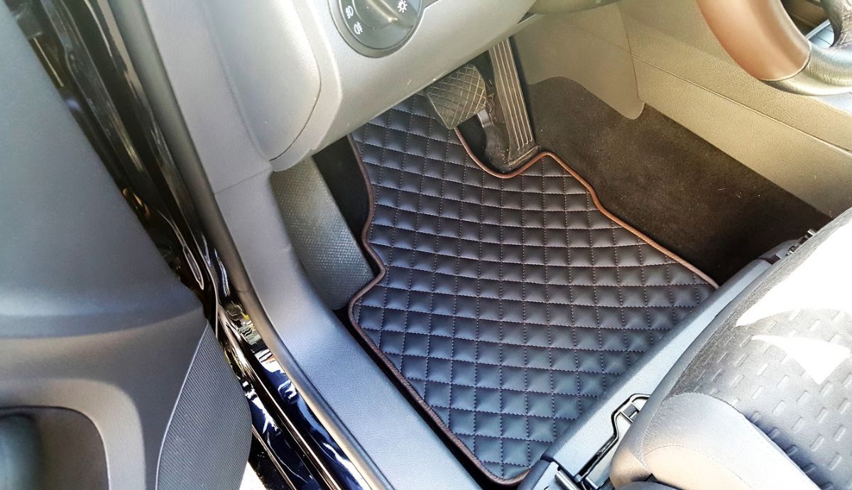 Alfombrilla de goma para el coche