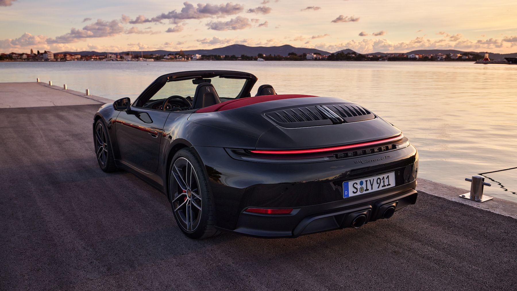 Porsche 911 Carrera GTS