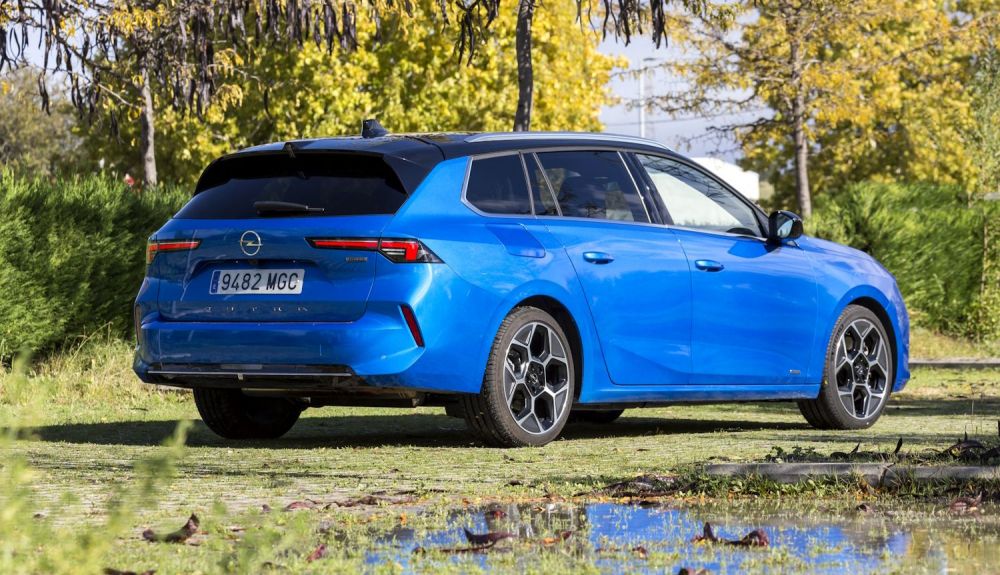 Opel Astra Sports Tourer GS PHEV Opel Astra Sports Tourer GS PHEV