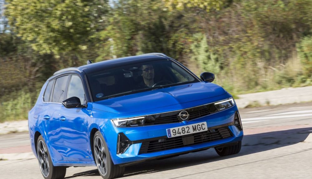 Opel Astra Sports Tourer GS PHEV Opel Astra Sports Tourer GS PHEV