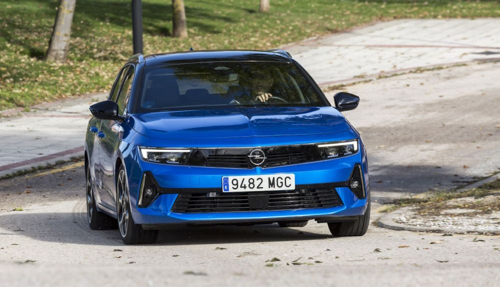 Opel Astra Sports Tourer GS PHEV Opel Astra Sports Tourer GS PHEV