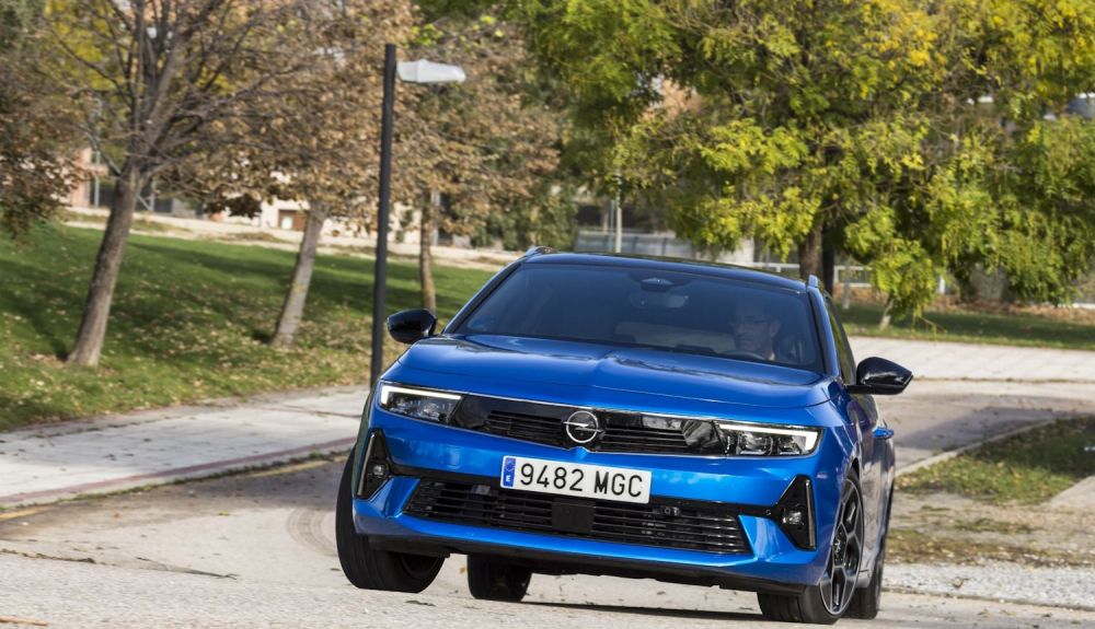 Opel Astra Sports Tourer GS PHEV Opel Astra Sports Tourer GS PHEV