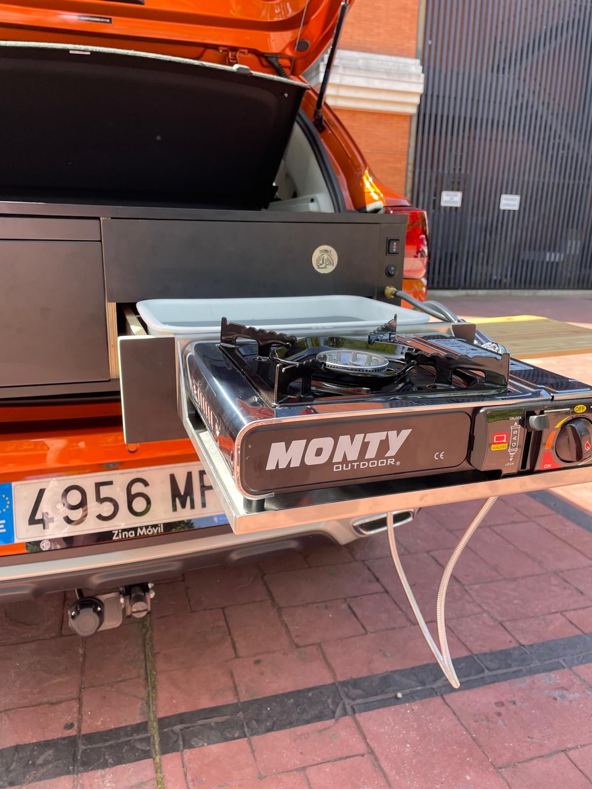 MG ZS camper by Cíclope