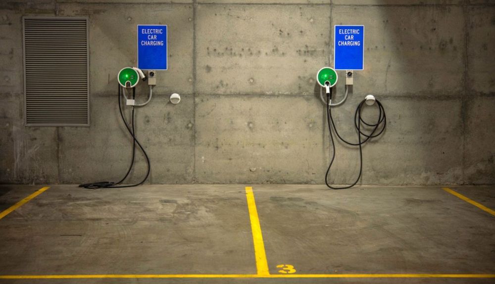 Normativa para instalar un cargador de coche eléctrico en un garaje comunitario Normativa para instalar un cargador de coche eléctrico en un garaje comunitario