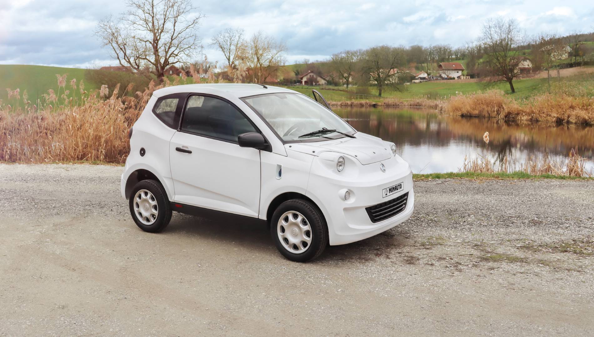 Uno de los coches más baratos que puedes comprar se renueva y lo tienes tanto diésel como eléctrico
