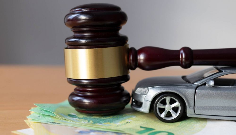 La OCU consigue la admisión de su demanda contra Mercedes, Nissan y Toyota por el cártel de coches