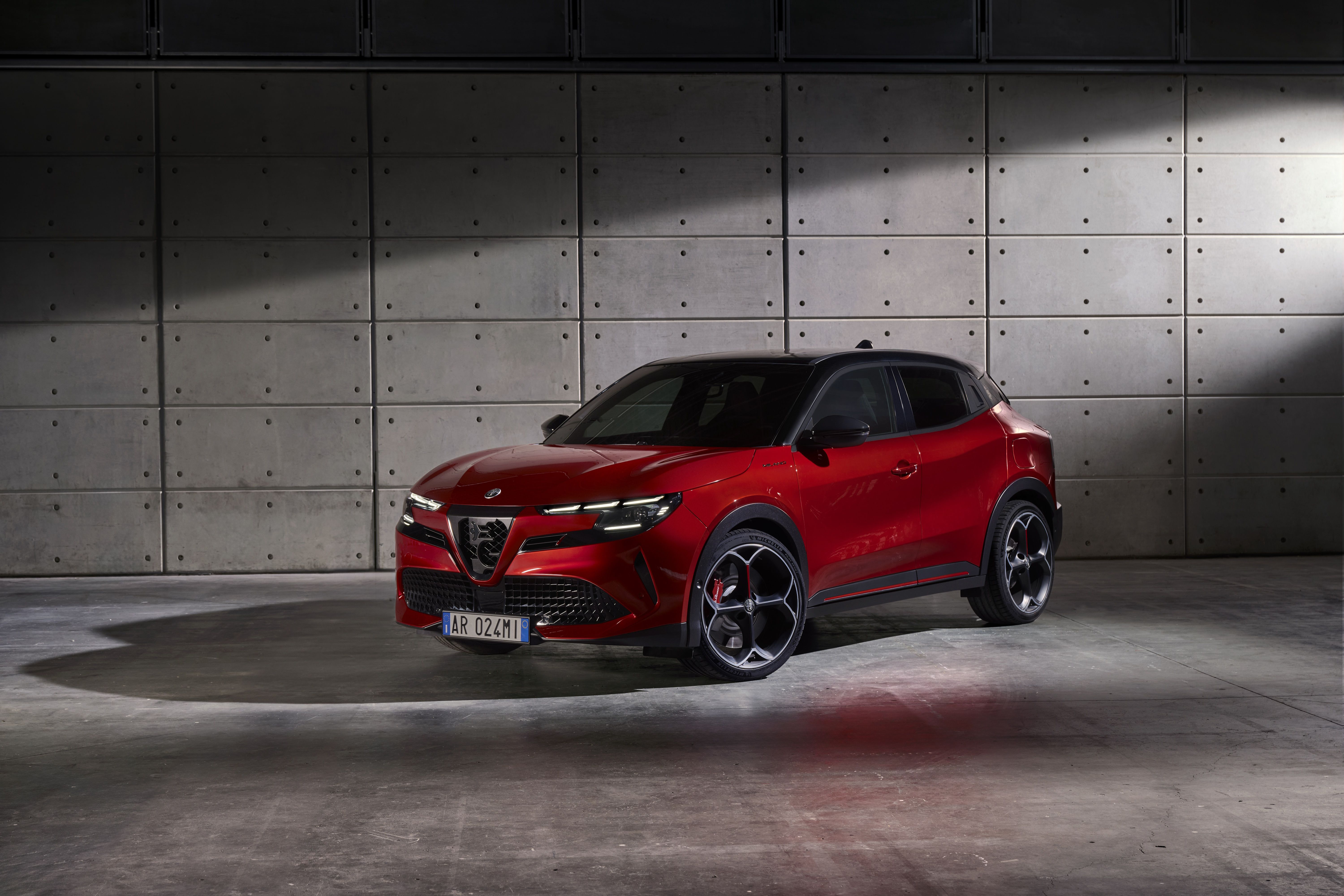 Alfa Romeo Junior, finalista al Car of The Year 2025