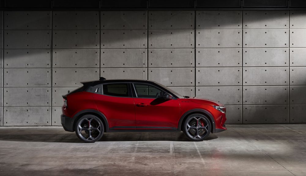 Alfa Romeo Junior, finalista al Car of The Year 2025