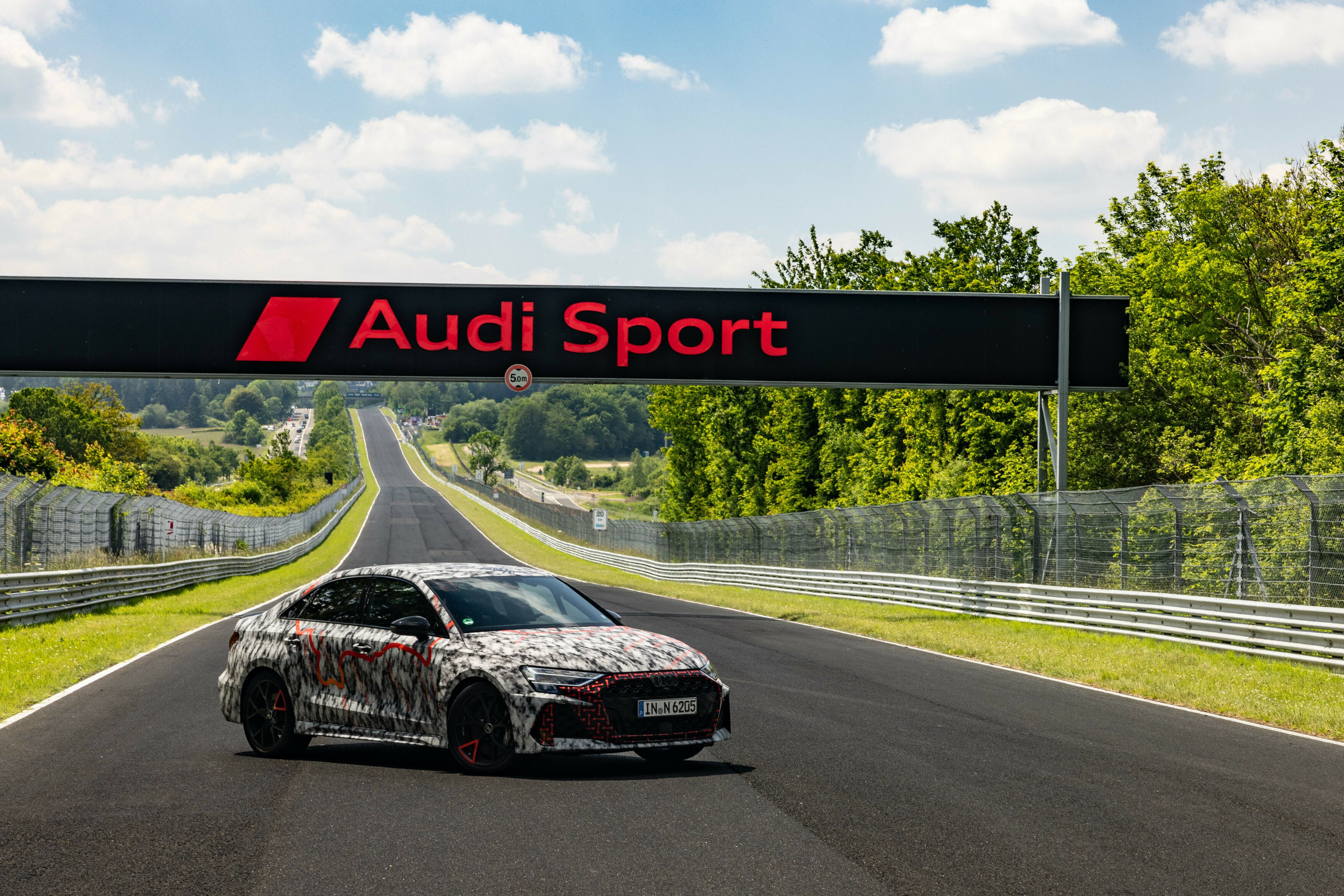 Audi RS 3 récord Nürburgring