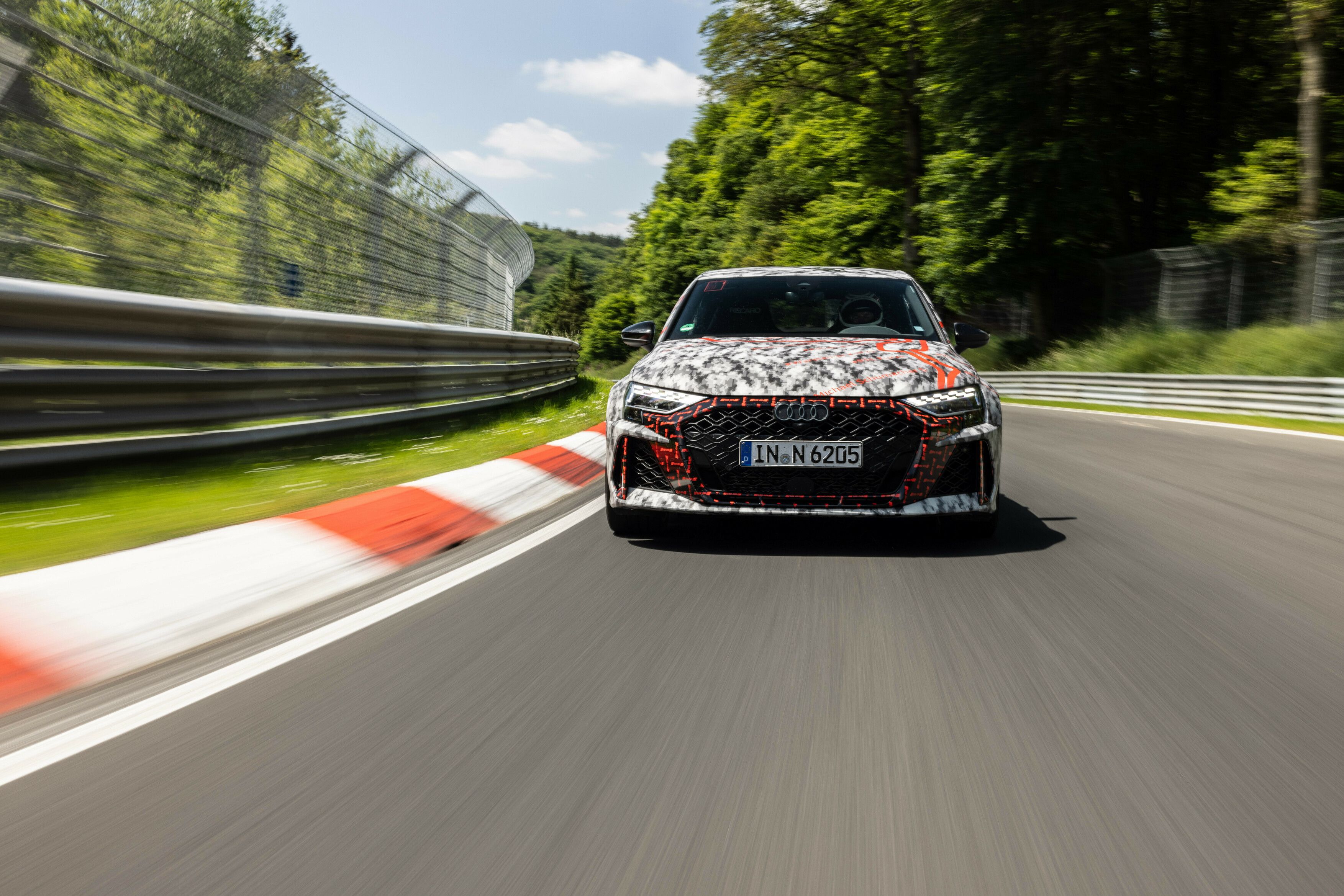 Audi RS 3 récord Nürburgring