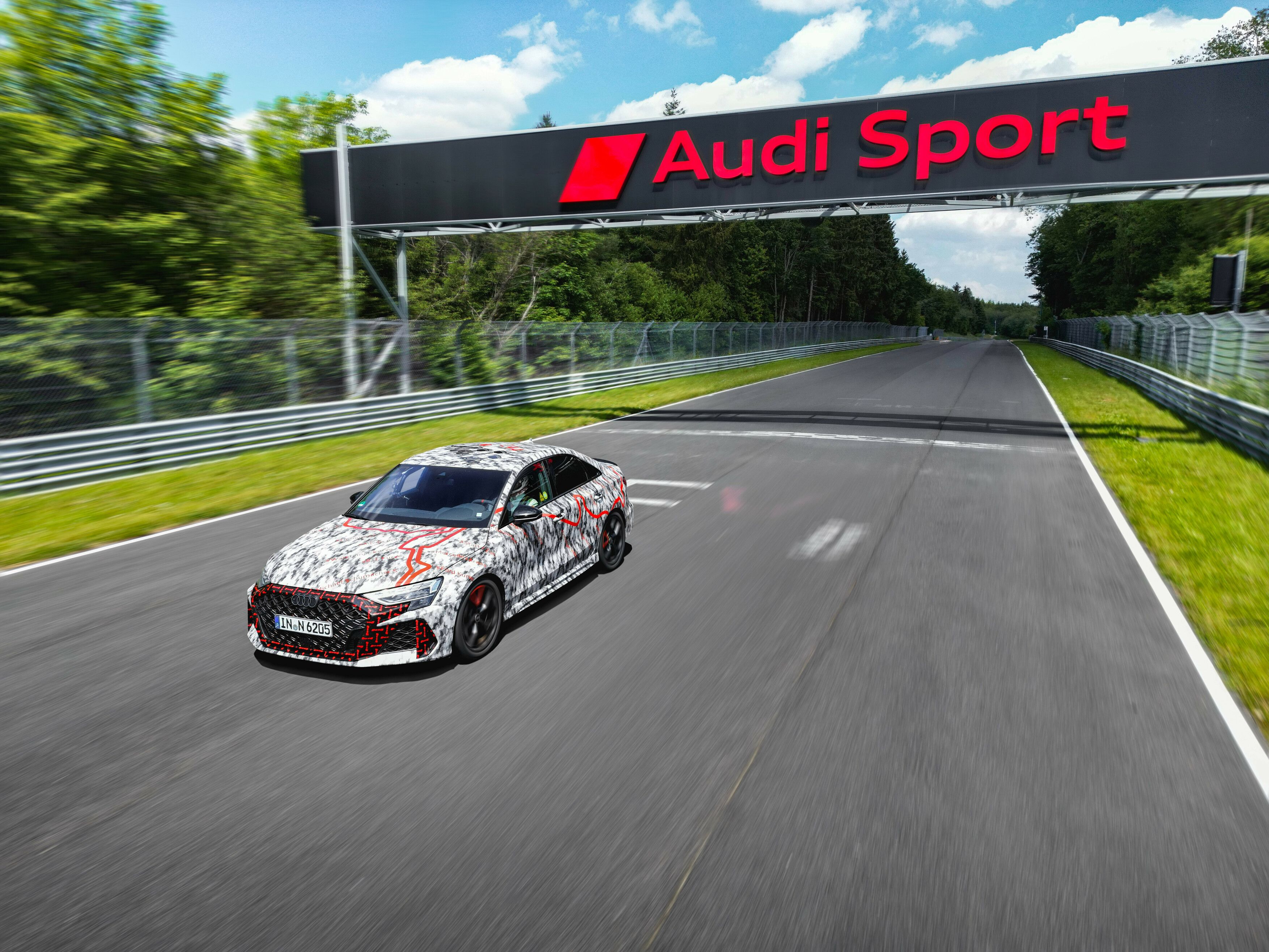 Audi RS 3 récord Nürburgring