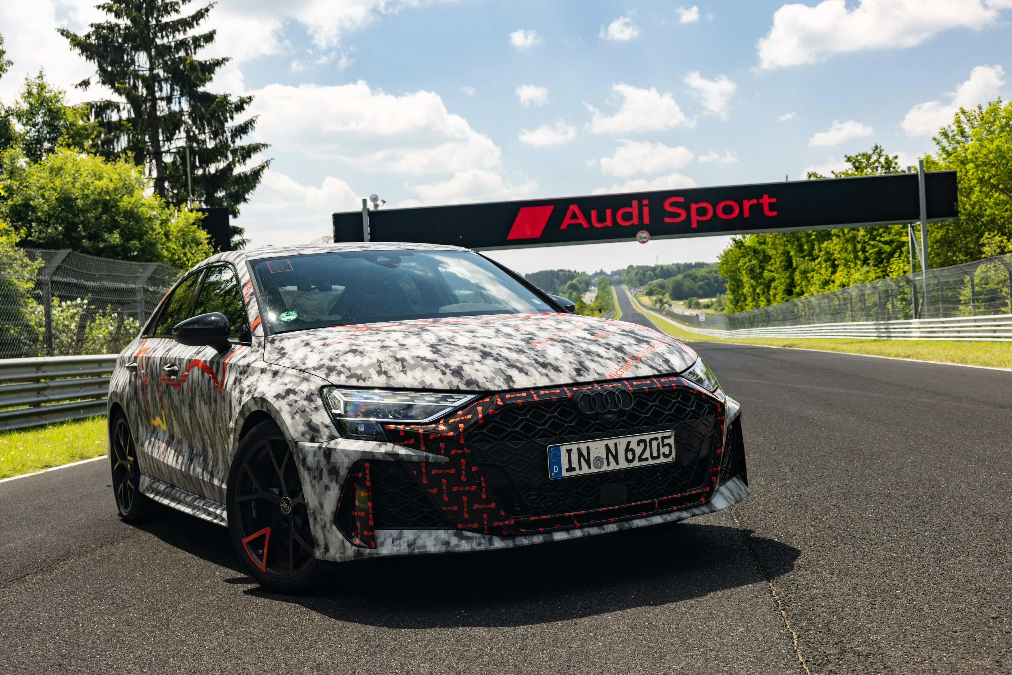 Audi RS 3 récord Nürburgring