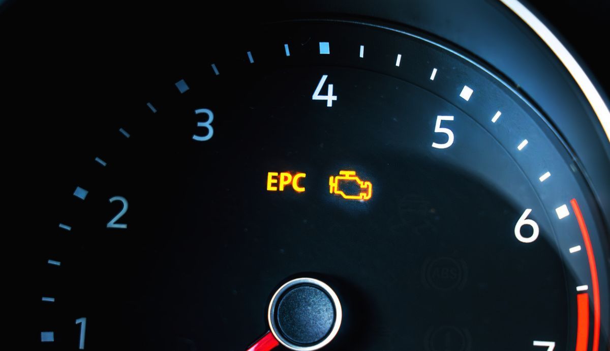 Luz EPC en el coche
