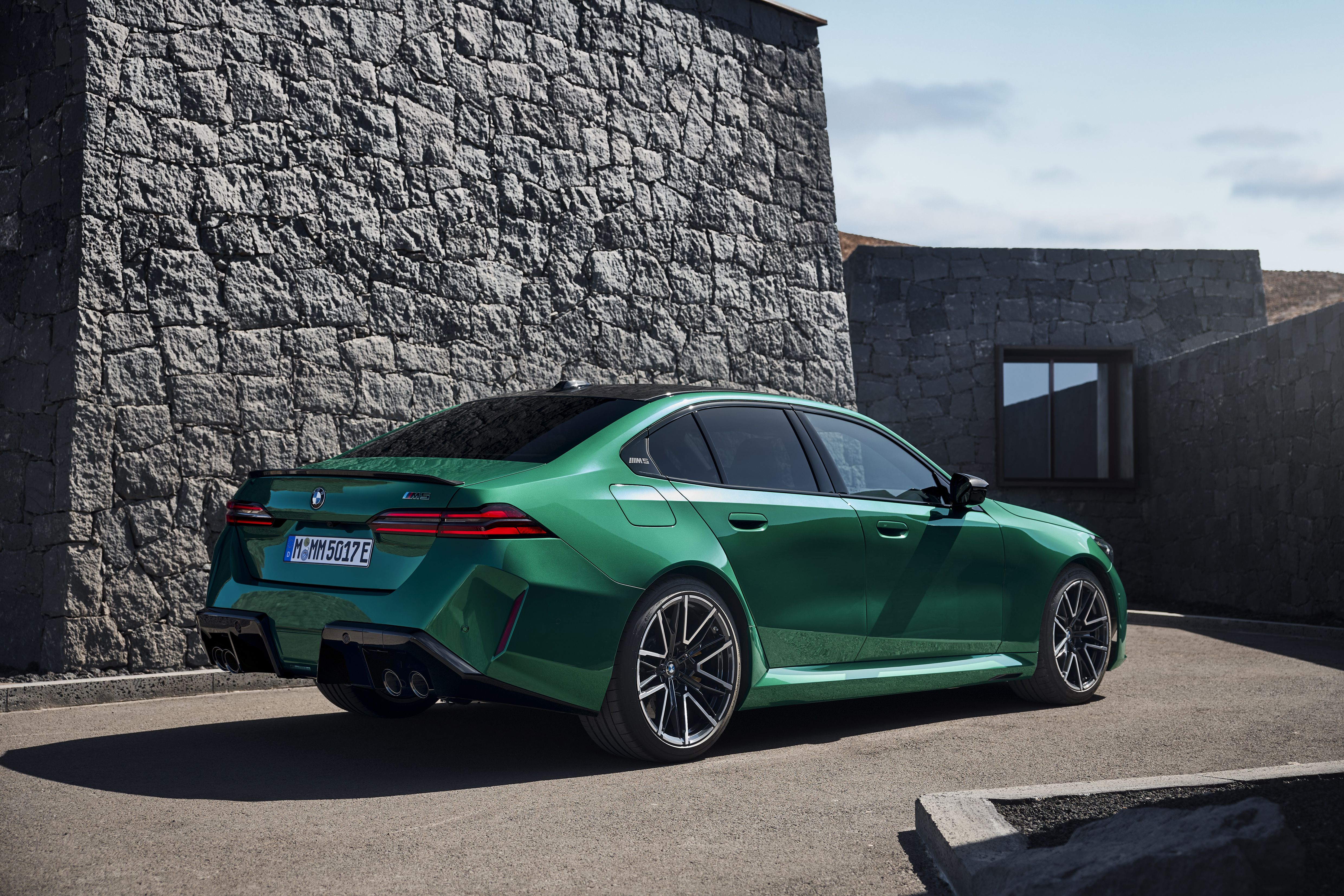 BMW M5 2024