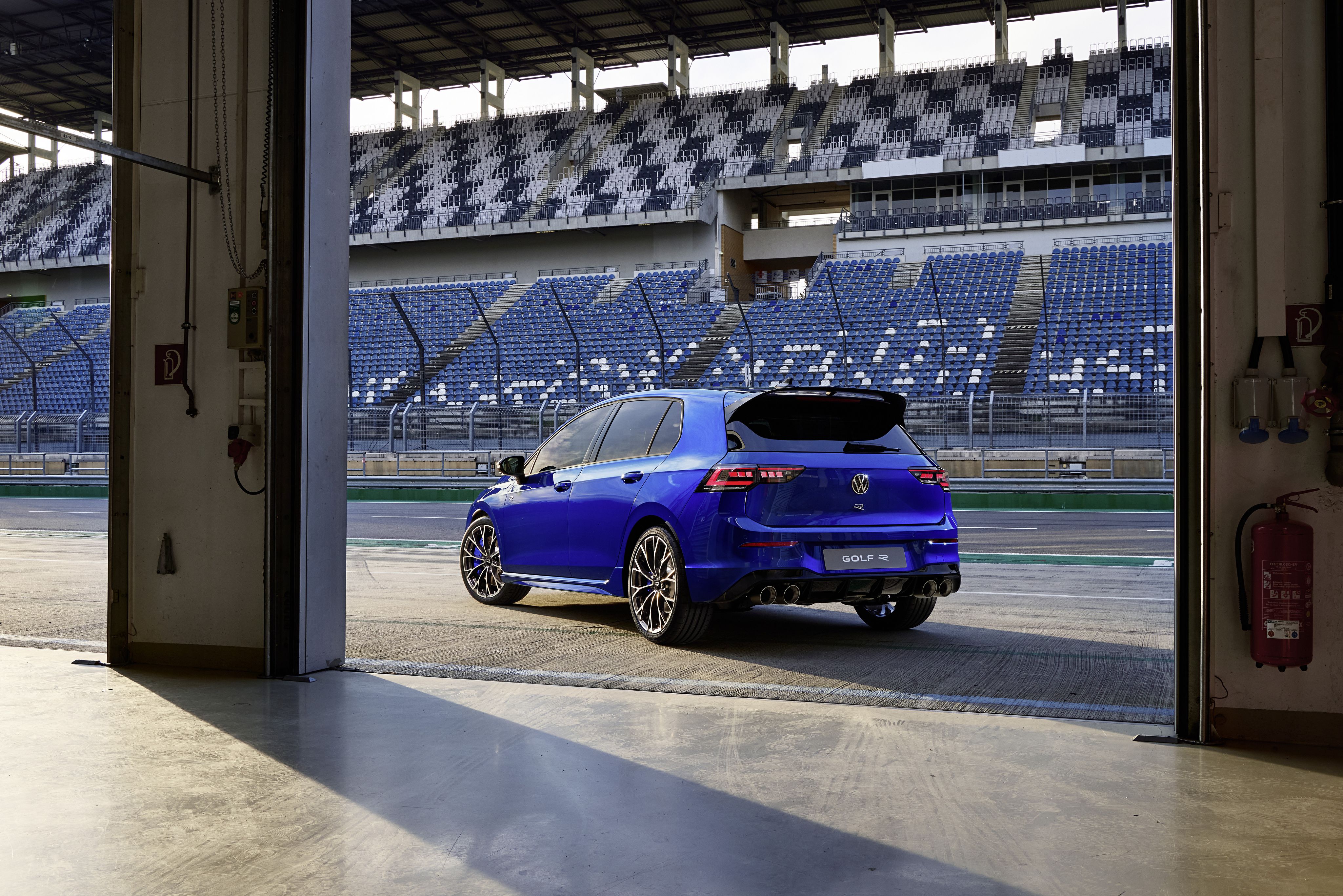 Volkswagen Golf R 