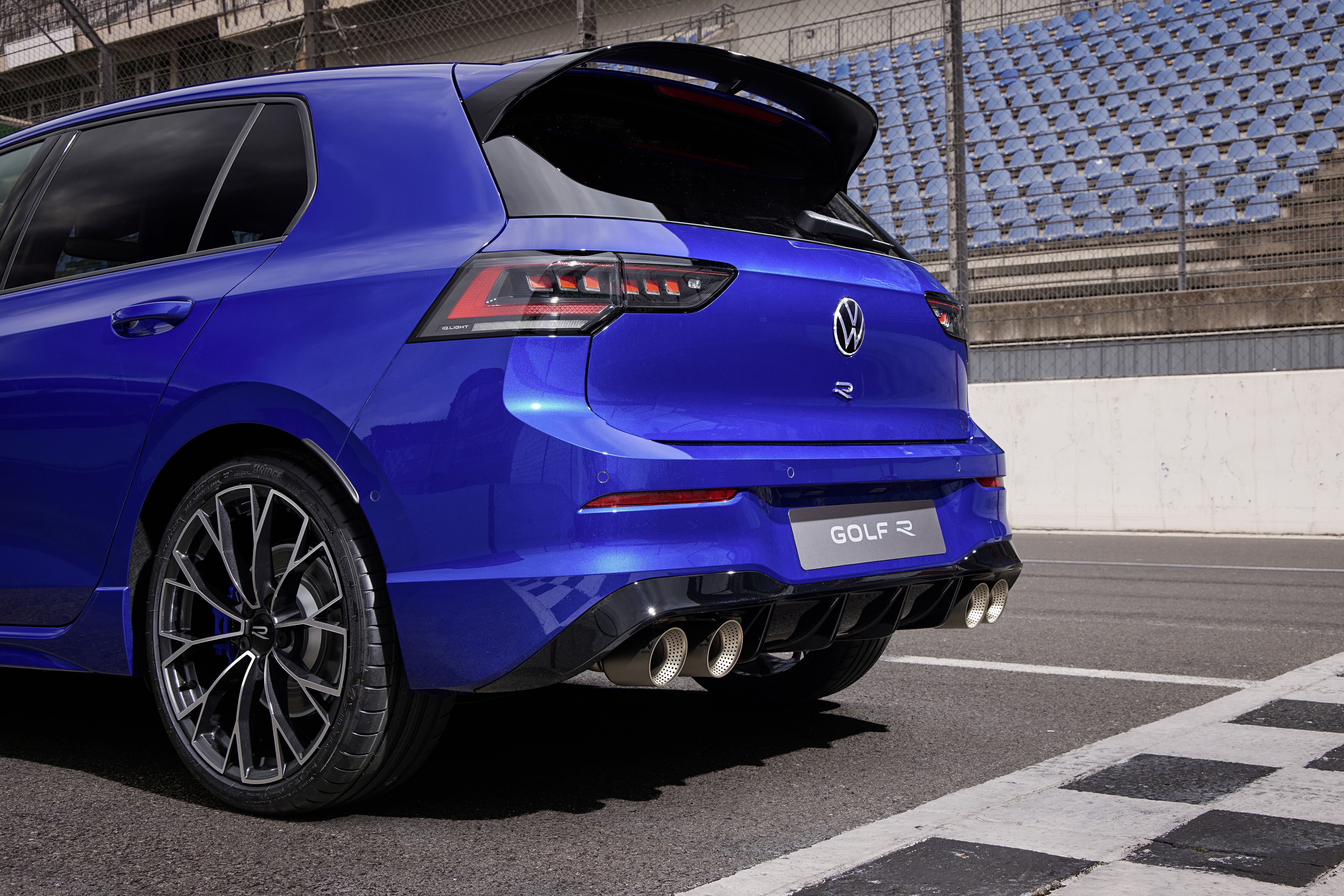 Volkswagen Golf R 2024