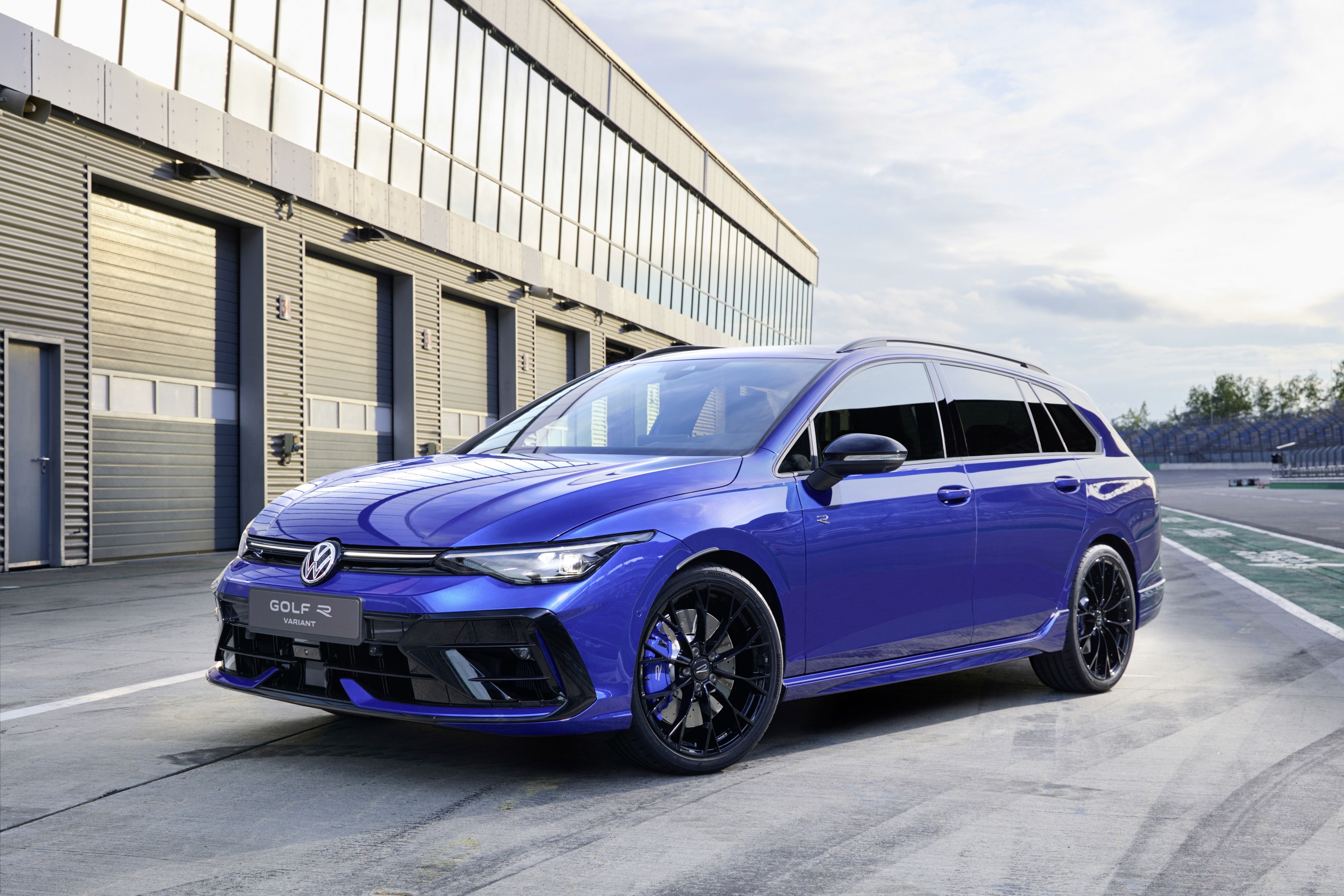 Volkswagen Golf Variant R 2024