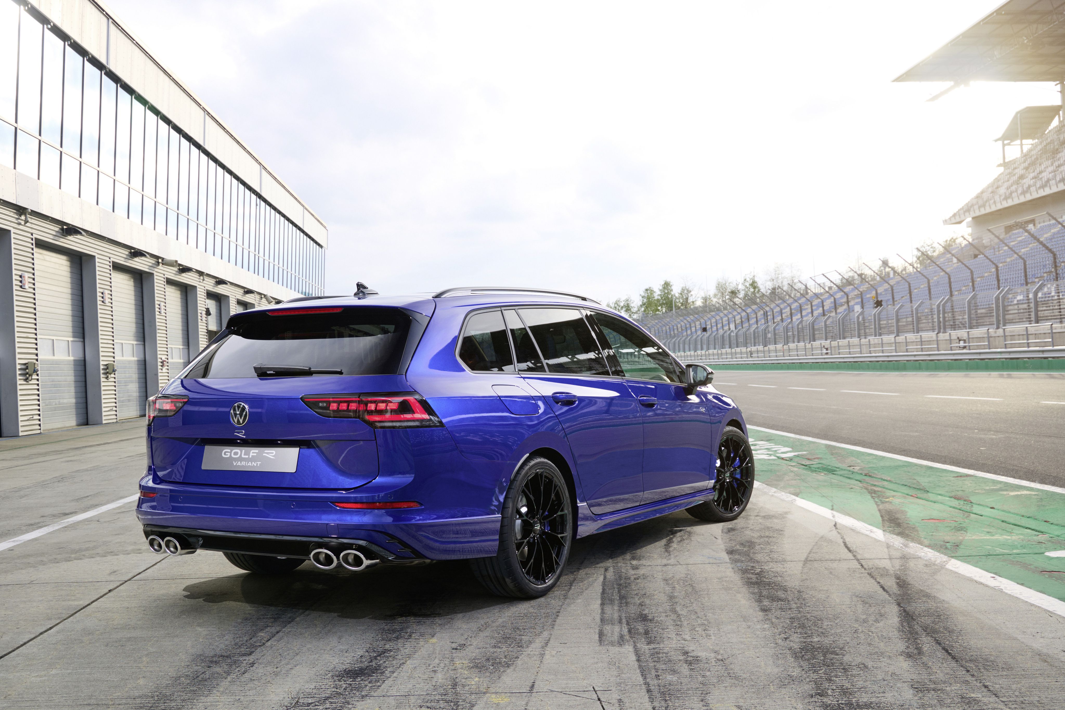 Volkswagen Golf Variant R 2024