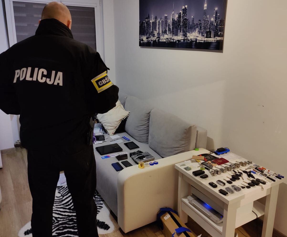 Todos los detalles de la operación Z-BABILONIA y del robo masivo de coches híbridos