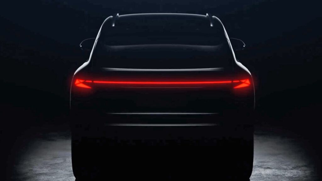 El nuevo MG HS 2024 de segunda generación se desvela en Goodwood