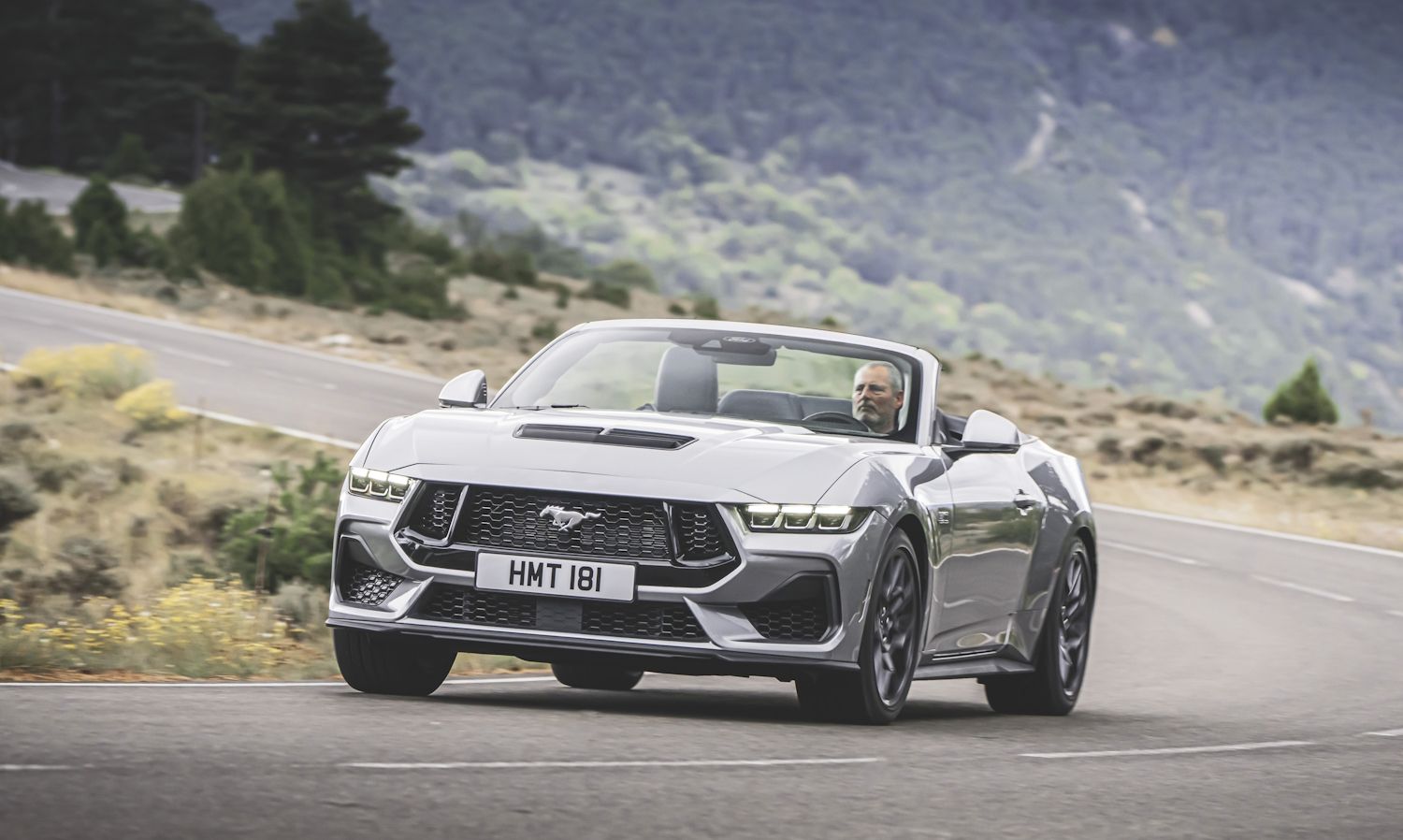 FORD MUSTANG CONVERTIBLE 2024