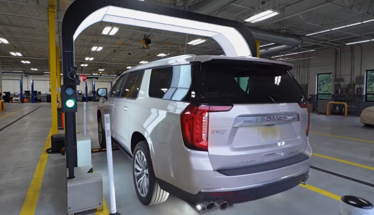 Así es la nueva resonancia magnética para coches, un escáner de IA que detecta averías en segundos