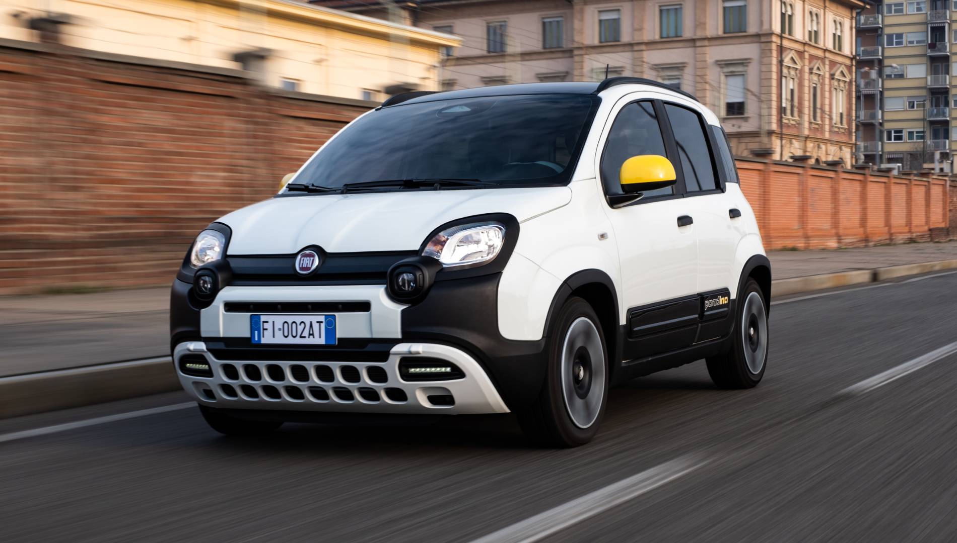 Uno de los reyes de los coches urbanos se actualiza ahora con mucha tecnología, el nuevo Fiat Panda