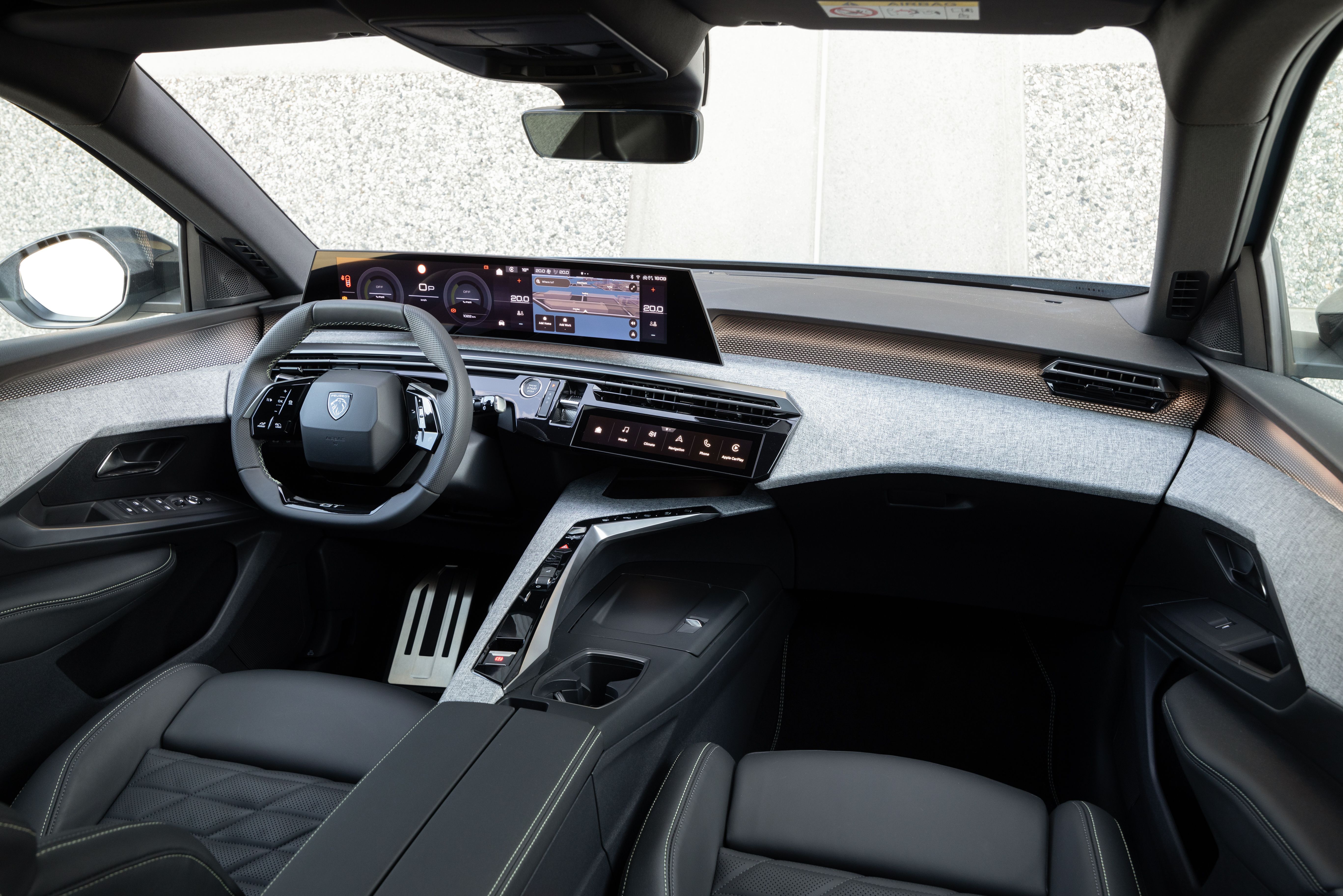 Peugeot E-5008