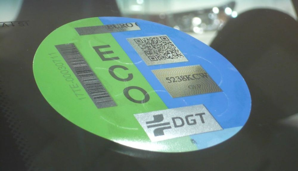 Desde su creación las etiquetas de la DGT han estado en entredicho