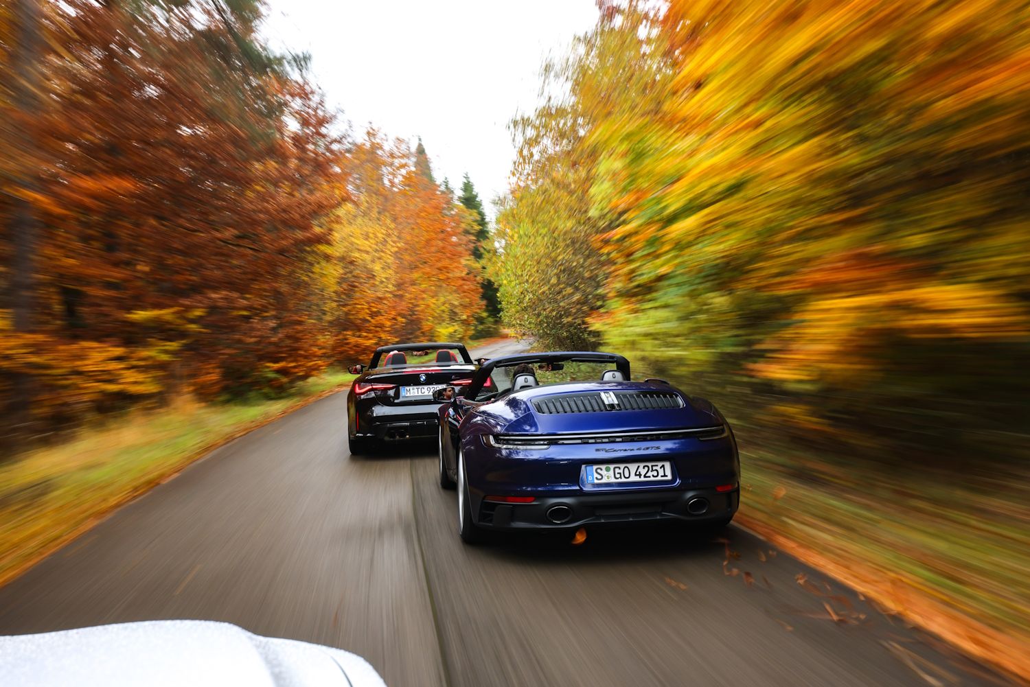 BMW M4 Competition Xdrive Cabrio vs Porsche 911 Carrera 4 GTS Cabrio