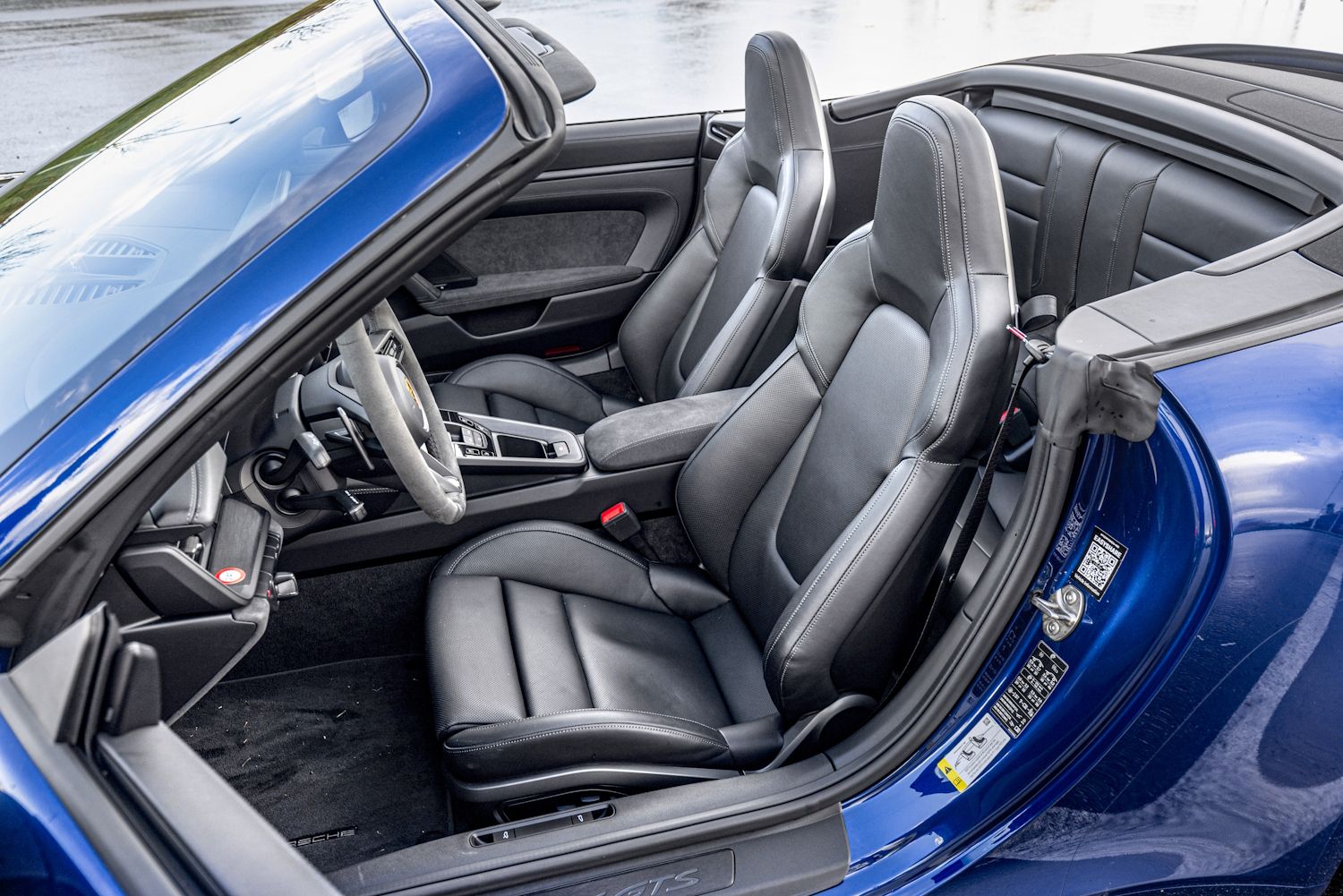 Porsche 911 Carrera 4 GTS Cabrio